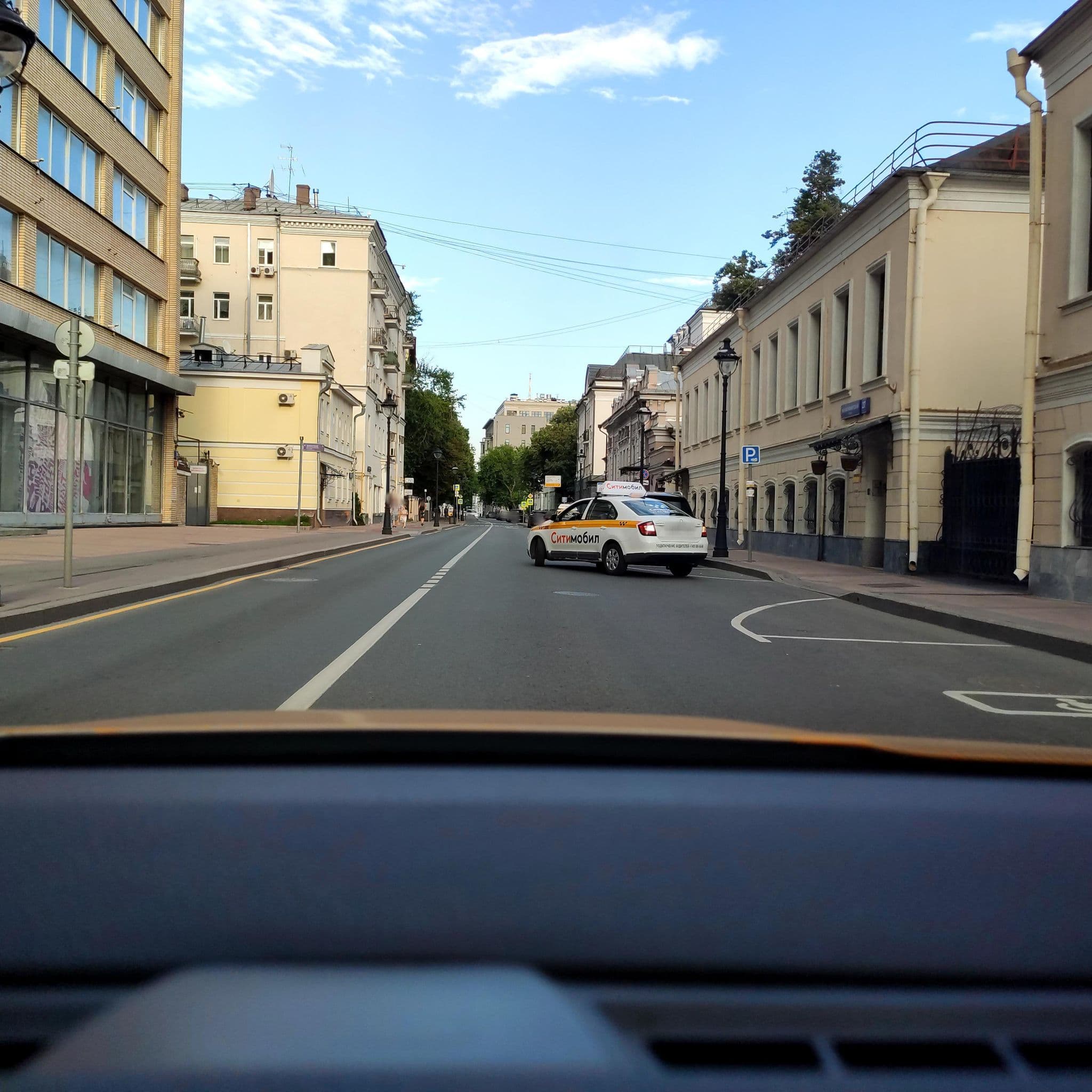 Street view near Гостиница "Клуб 27", Presnenskiy — © phoneuploader (CC BY-SA · Mapillary)