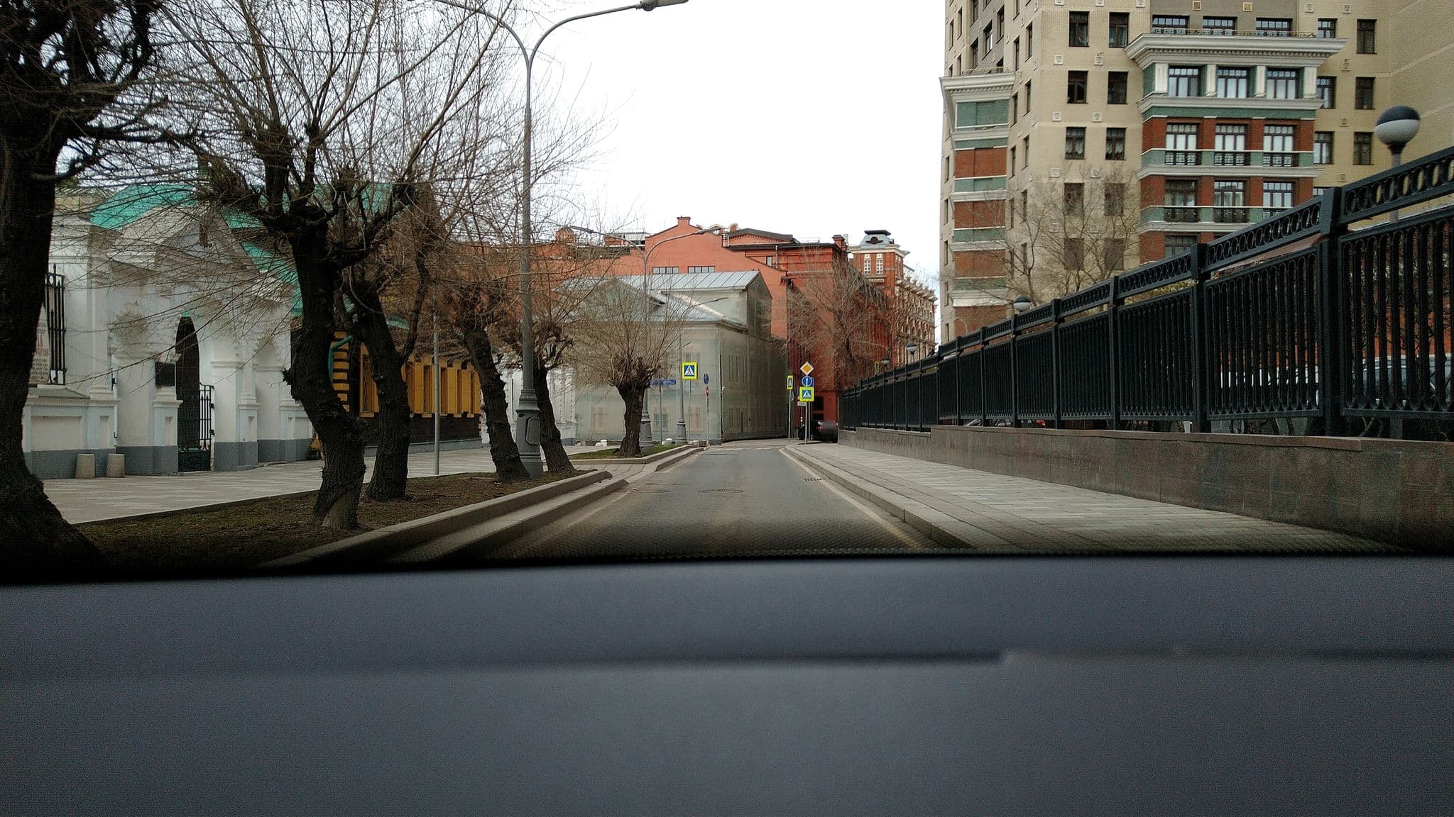 Street view near Marie's room in Moscow, Zamoskvorech’ye — © phoneuploader (CC BY-SA · Mapillary)