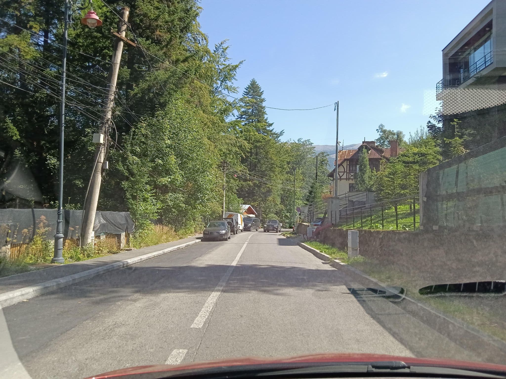 Street view near Hotel Smart, Sinaia