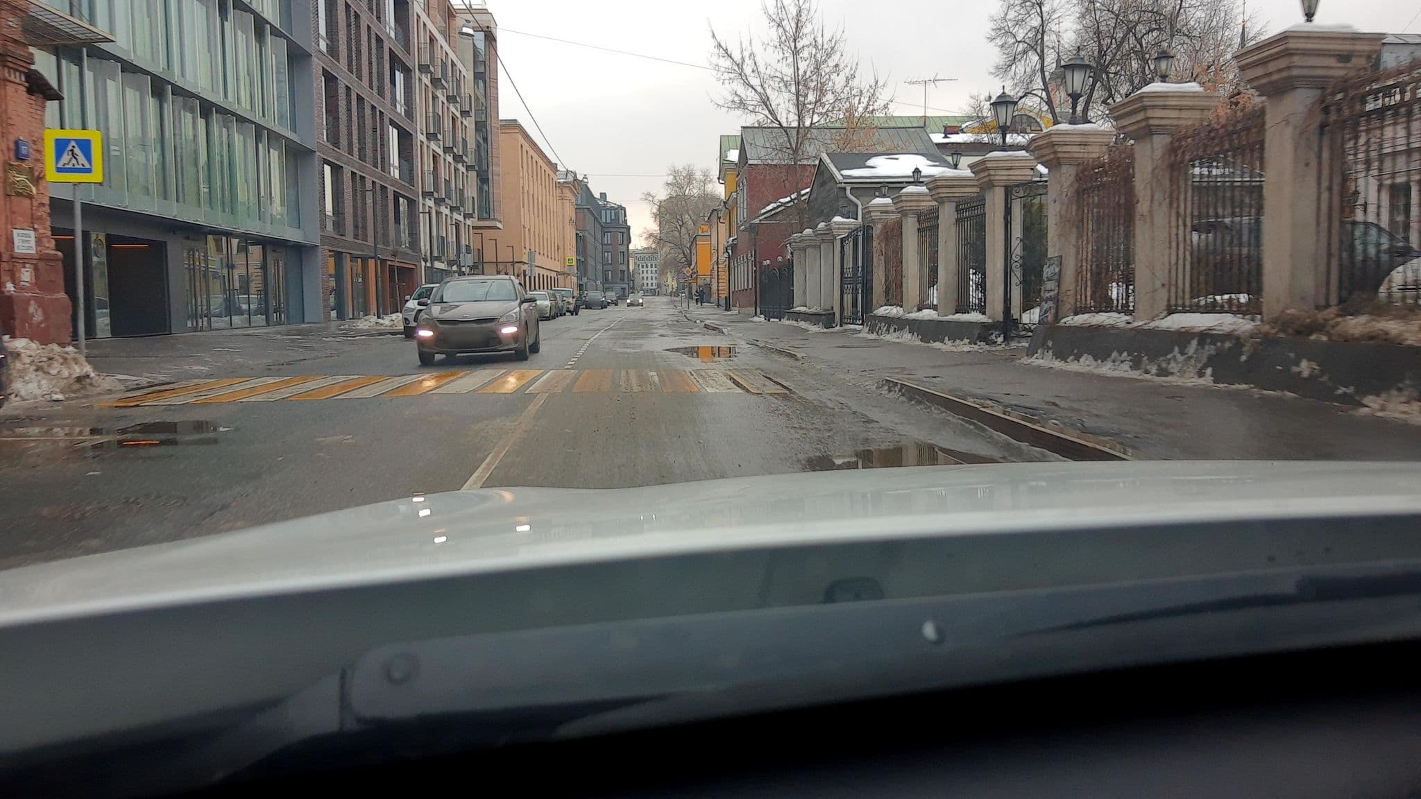 Street view near О'Хостел, Zamoskvorech’ye — © phoneuploader (CC BY-SA · Mapillary)