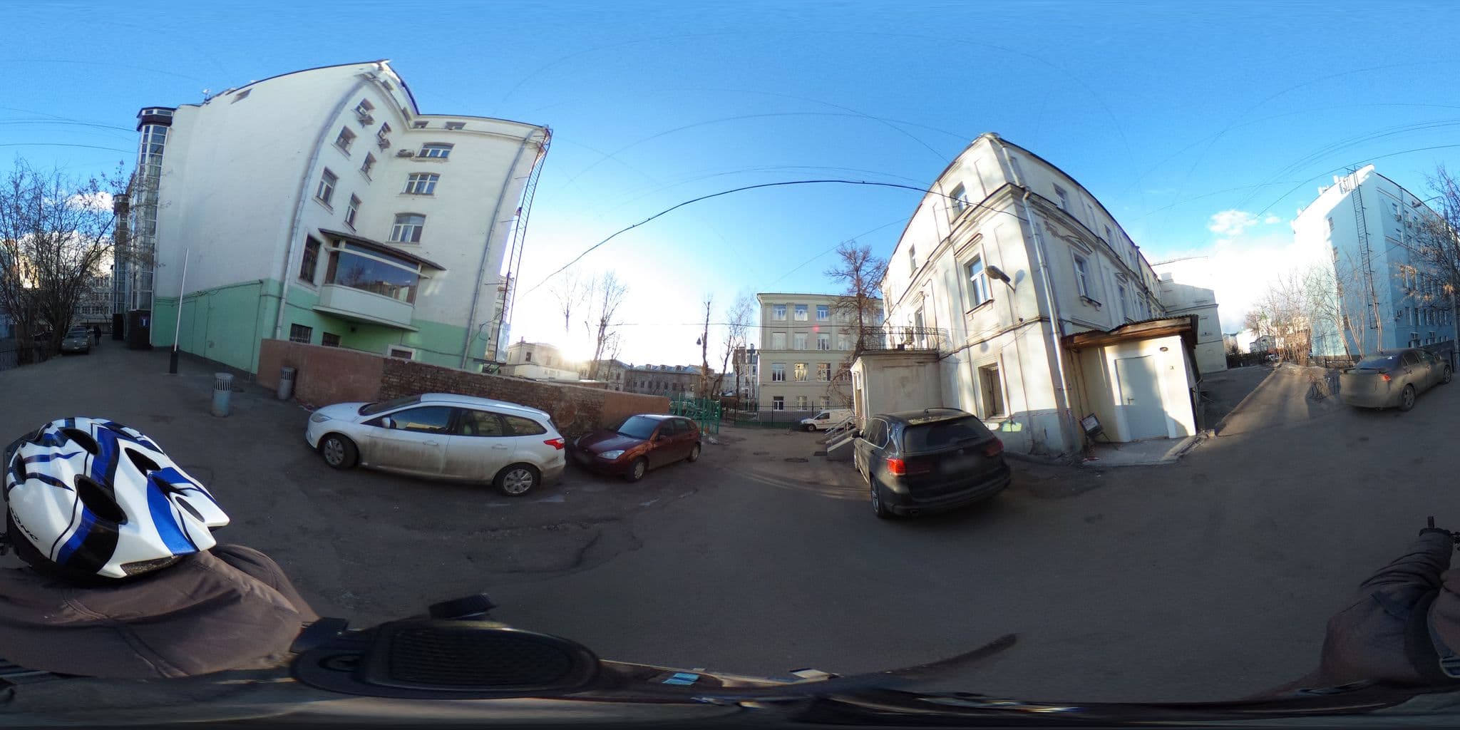 Street view near golden key, Moscow — © trolleway (CC BY-SA · Mapillary)