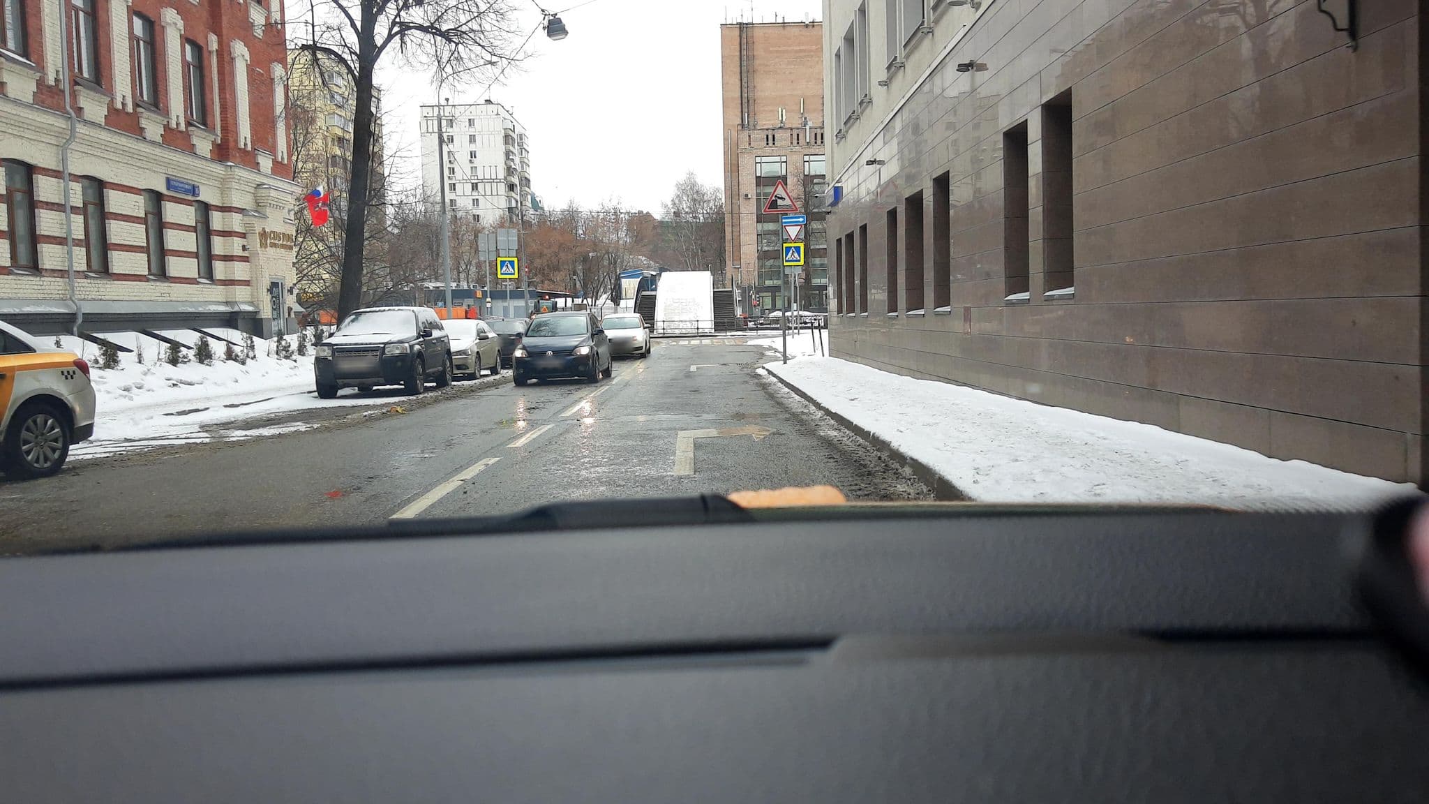 Street view near Custos Riverside Otel, Moscow — © phoneuploader (CC BY-SA · Mapillary)