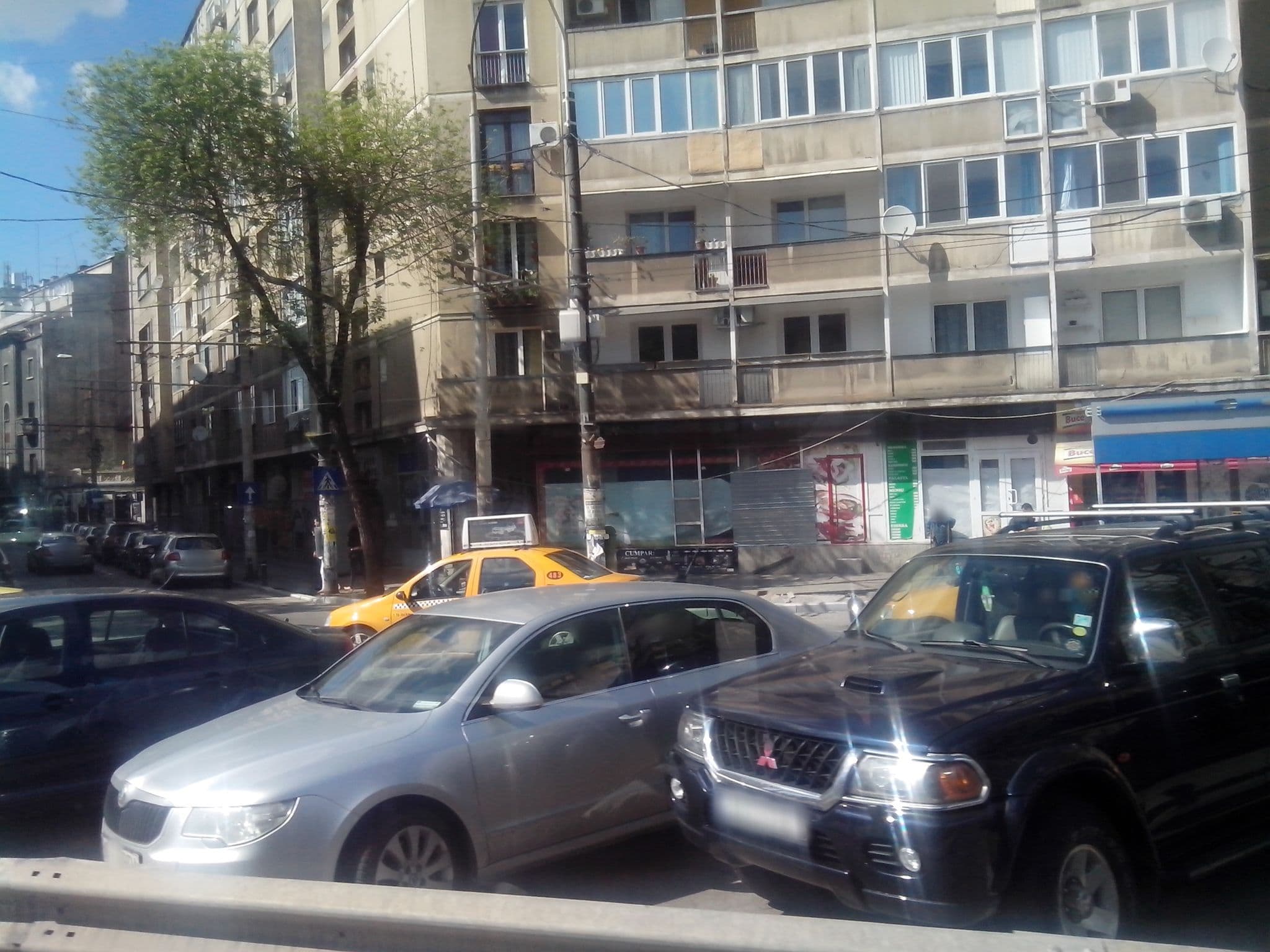 Street view near Hotel Venezia, Bucharest