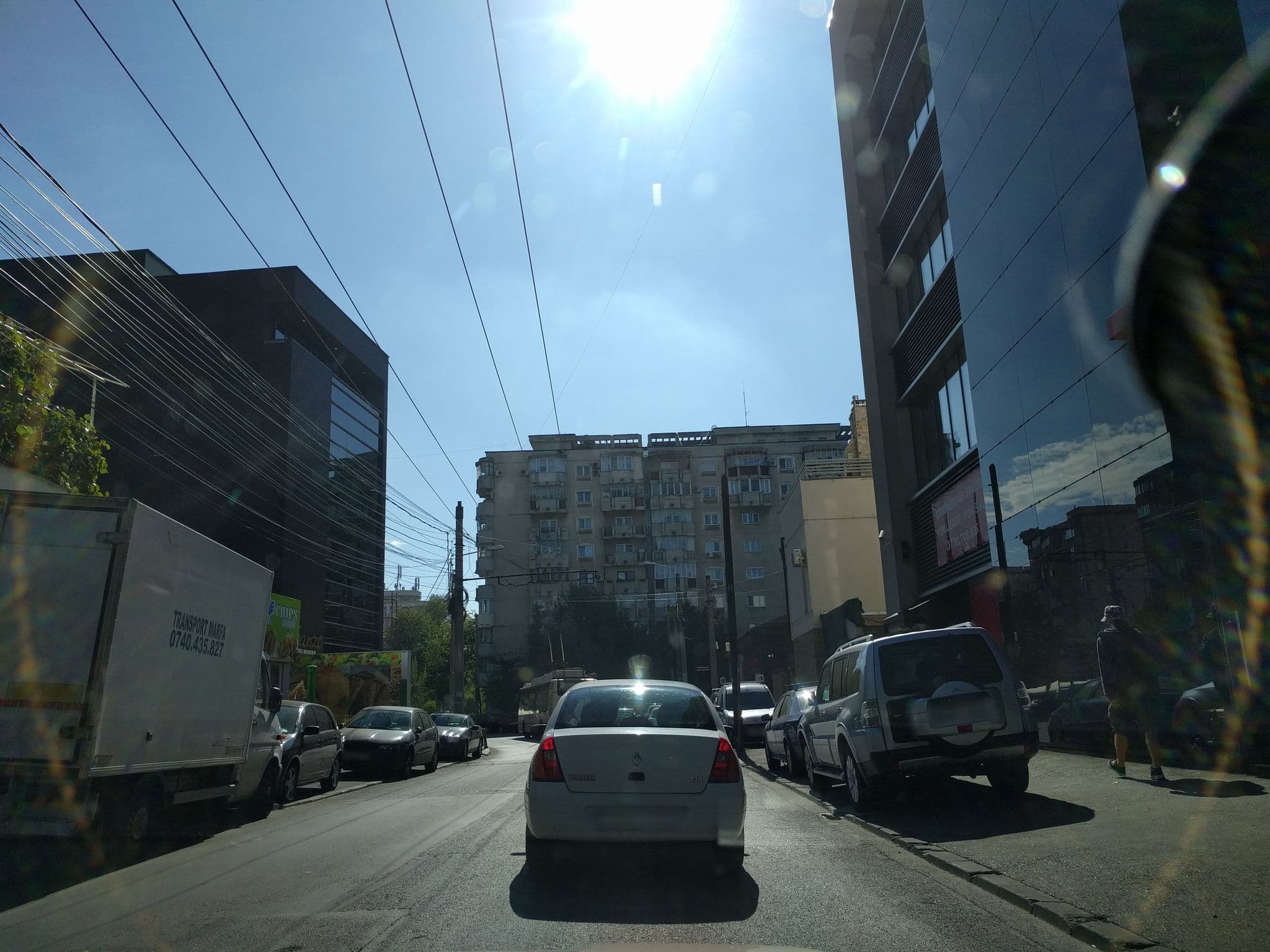 Street view near Ganzo Boutique, Bucharest