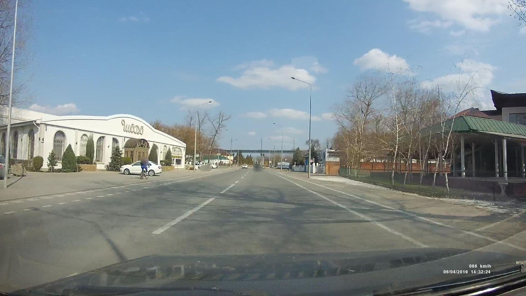 Street view near Крылов, Rostov-on-Don — © alexivanov (CC BY-SA · Mapillary)