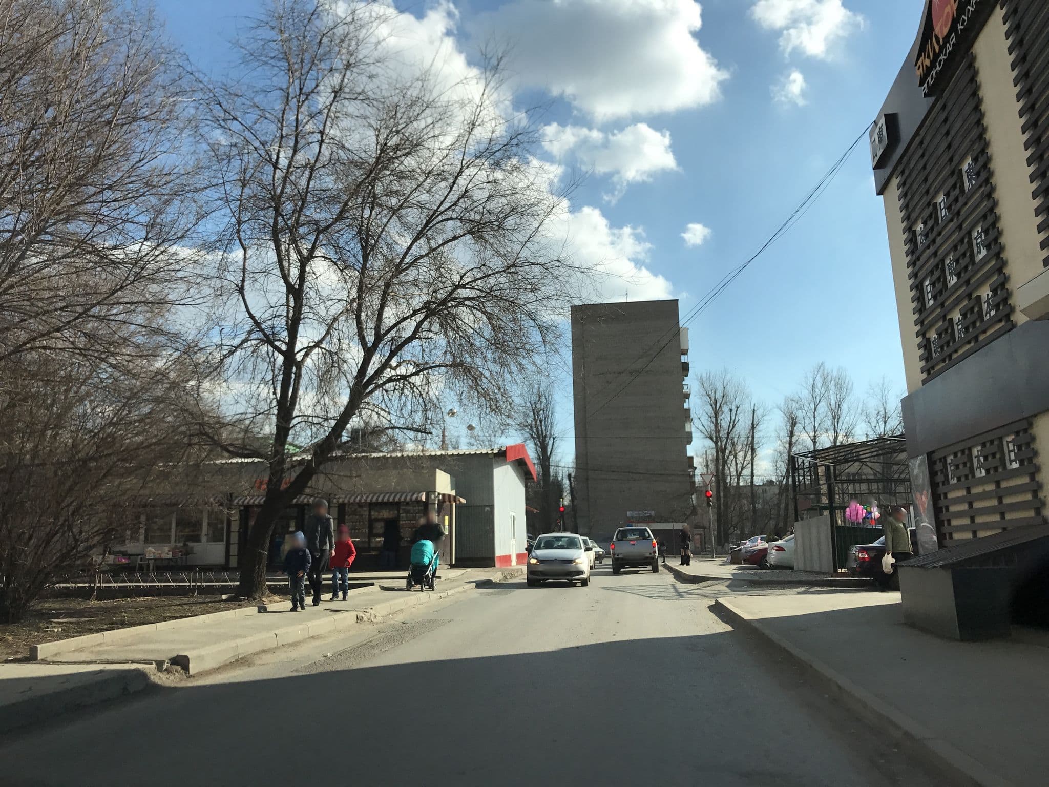 Street view near Золотая Подкова, Rostov-on-Don — © helenv (CC BY-SA · Mapillary)