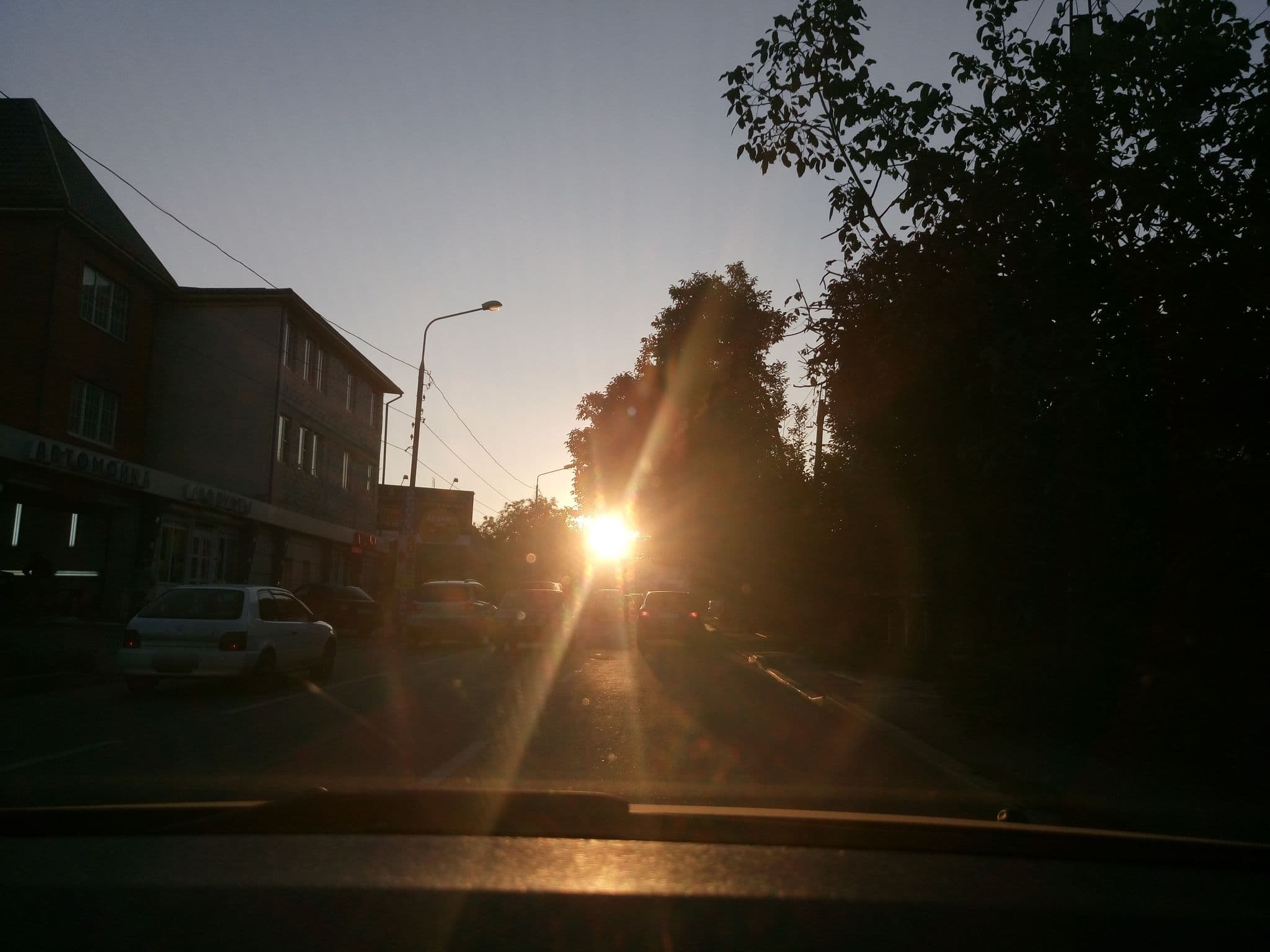 Street view near Гостиница Светлана, Rostov-on-Don — © alychagi (CC BY-SA · Mapillary)