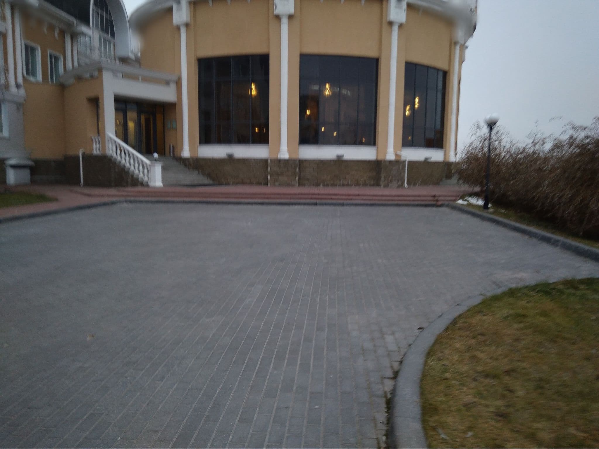 Street view near Imperial Hotel Ulyanovsk, Ulyanovsk — © freeexec (CC BY-SA · Mapillary)
