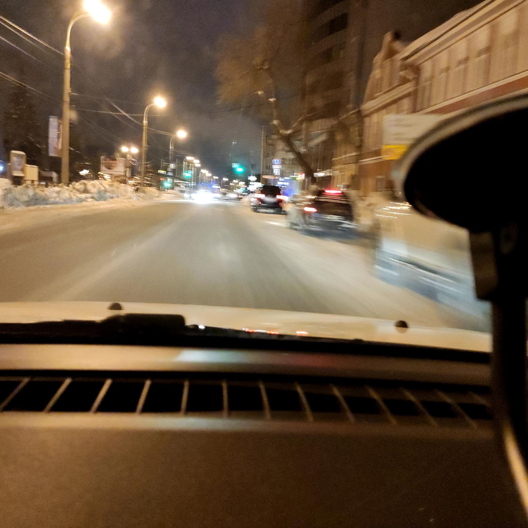Street view near Гостиница «Россия», Samara — © phoneuploader (CC BY-SA · Mapillary)