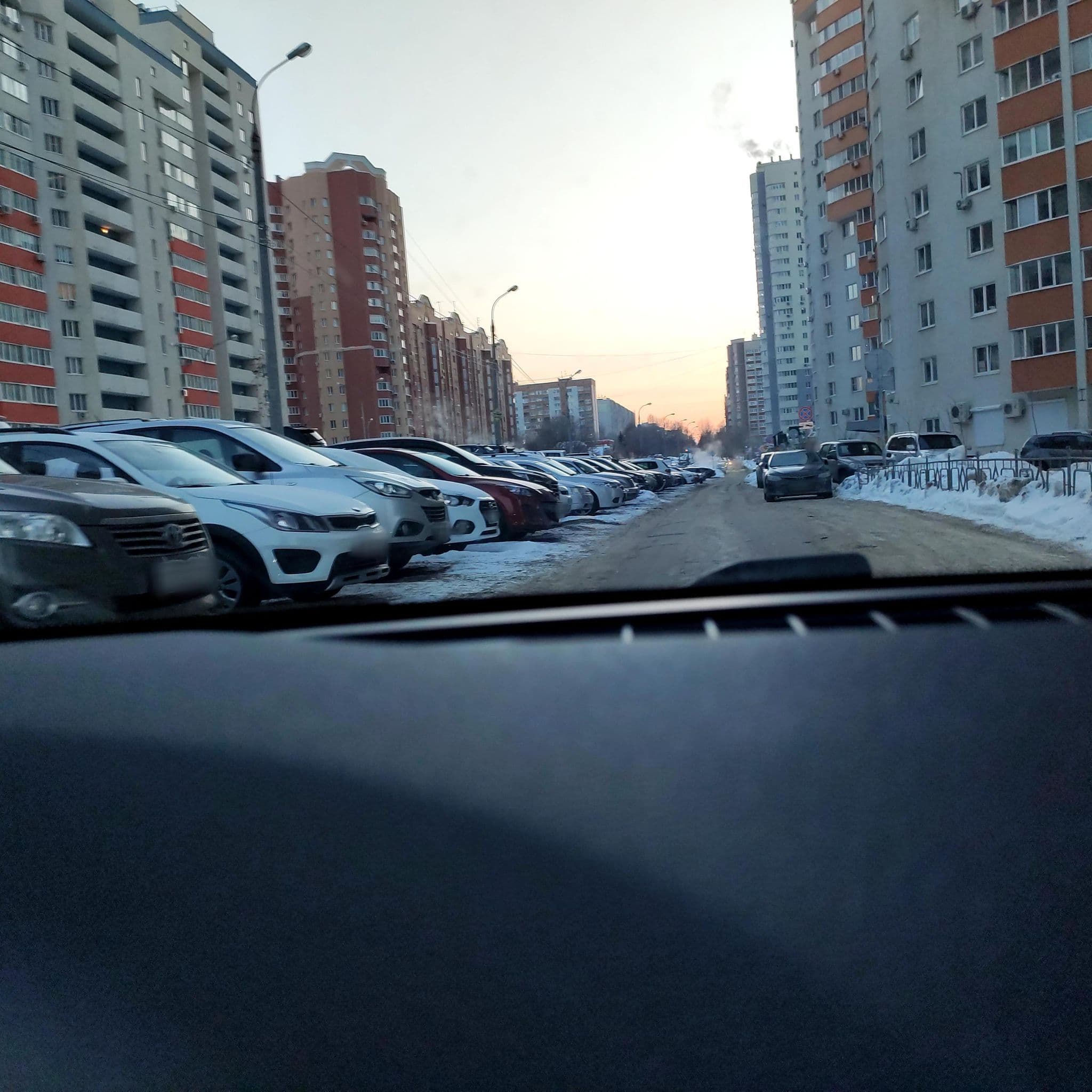 Street view near hotel  герань, Samara — © phoneuploader (CC BY-SA · Mapillary)