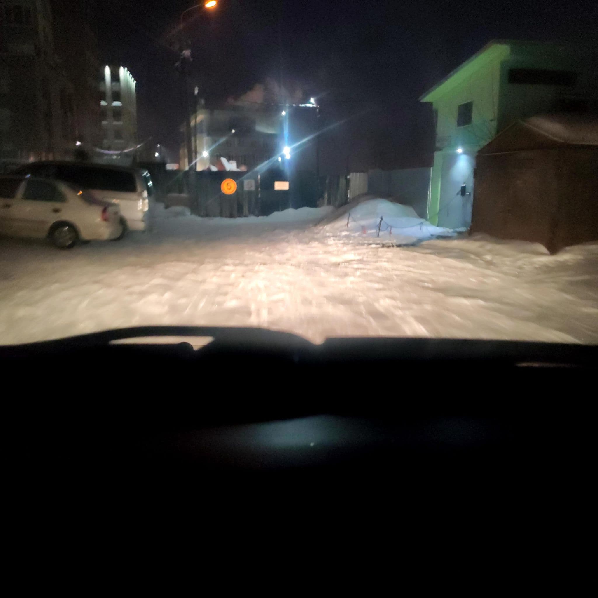 Street view near Гостиница «Дуслык», Ufa — © phoneuploader (CC BY-SA · Mapillary)