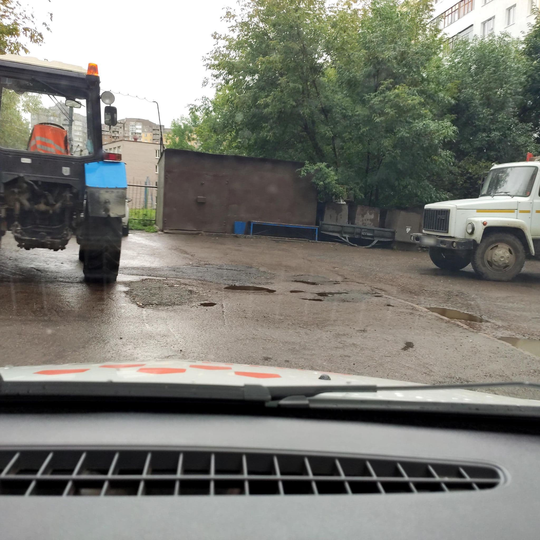 Street view near Зеленая роща, Ufa — © phoneuploader (CC BY-SA · Mapillary)