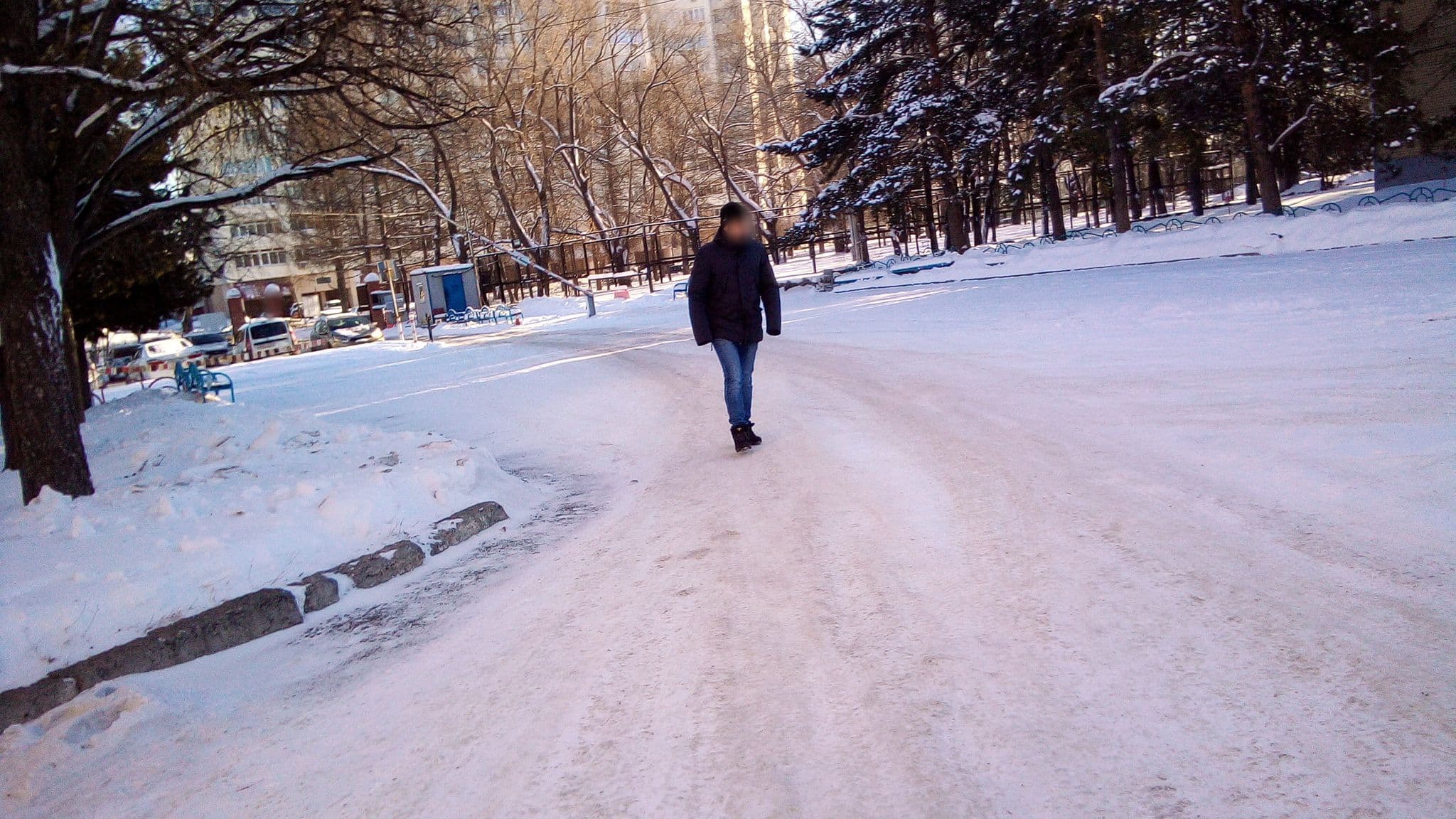 Street view near Гостиничный Комплекс «Солнечный», Chelyabinsk — © shoorick (CC BY-SA · Mapillary)