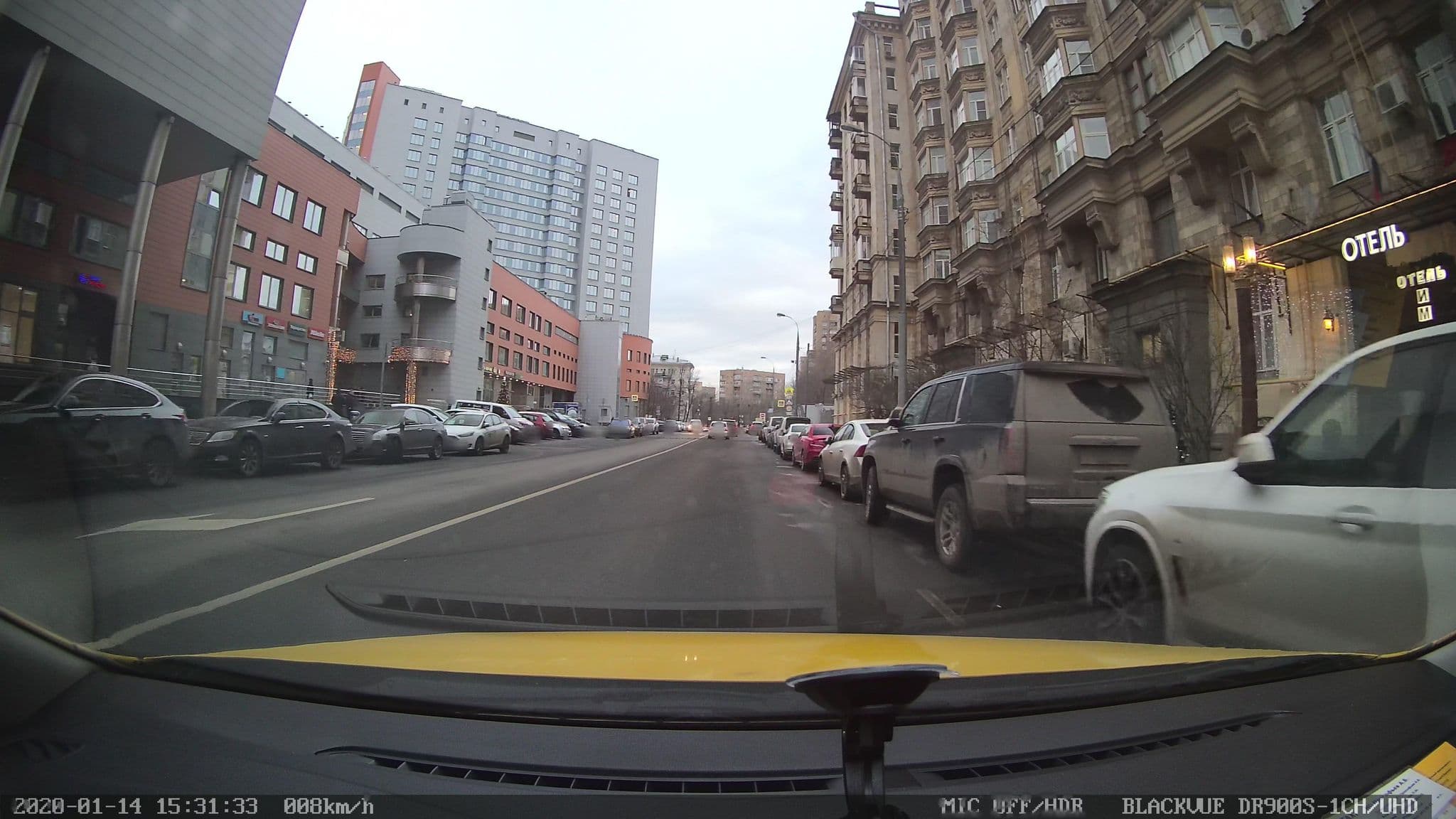 Street view near Отель "Империя", Presnenskiy — © petunder (CC BY-SA · Mapillary)