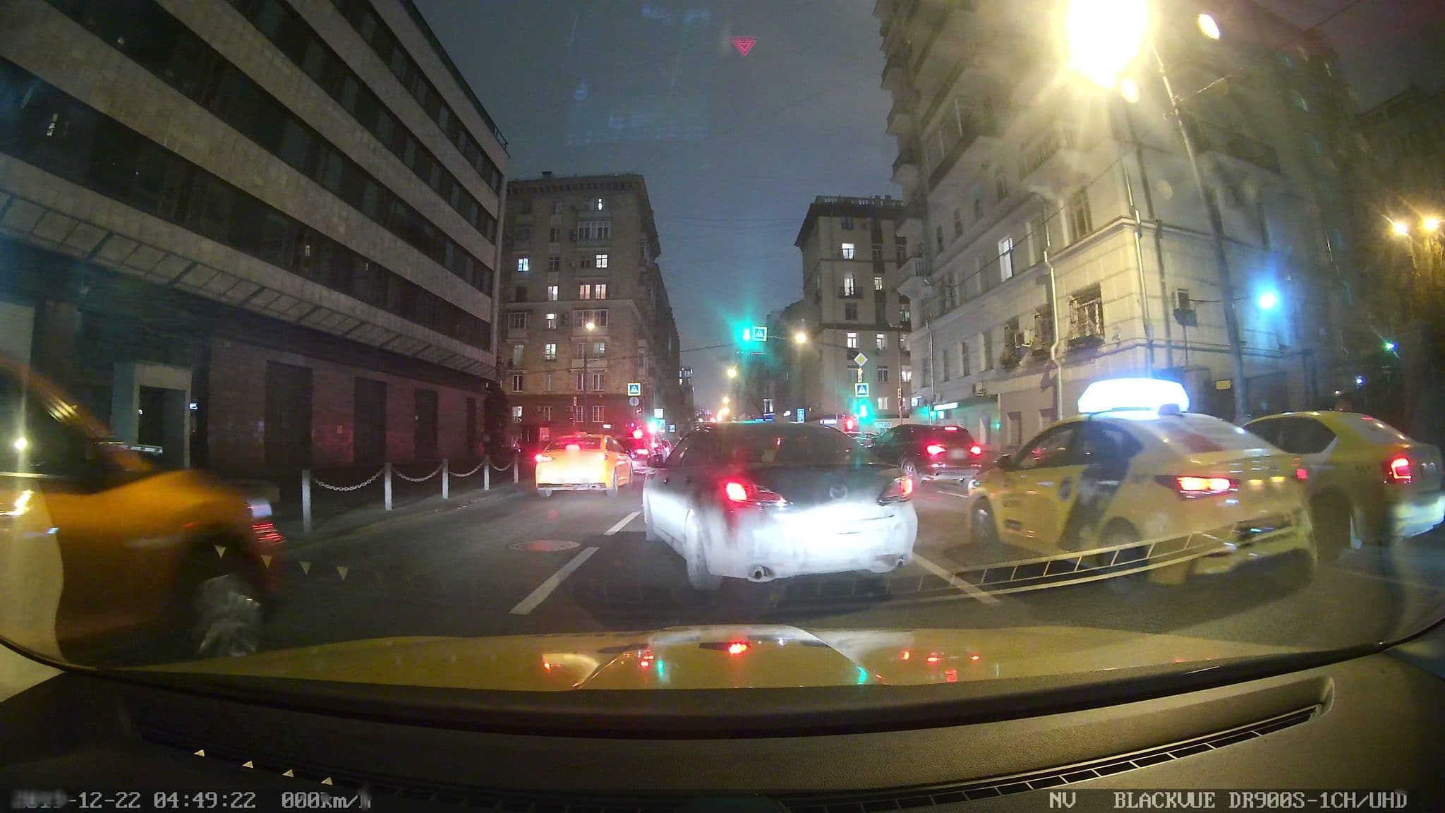 Street view near АртХостел, Presnenskiy — © city_admin (CC BY-SA · Mapillary)