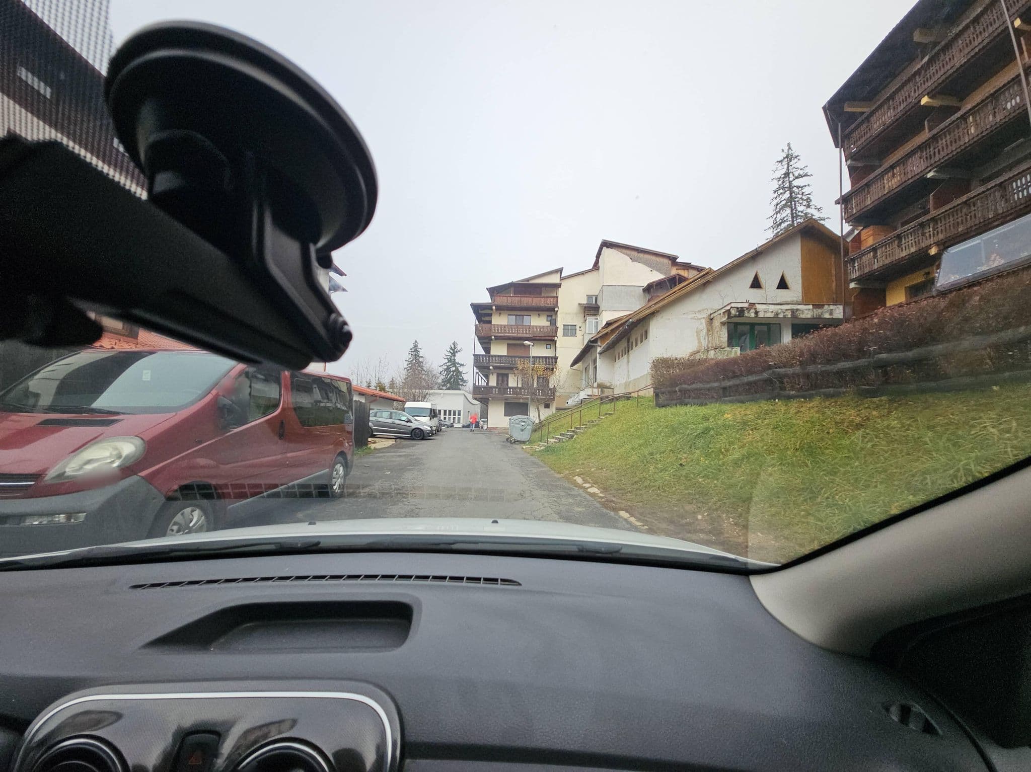 Street view near Hotel Miraj, Braşov