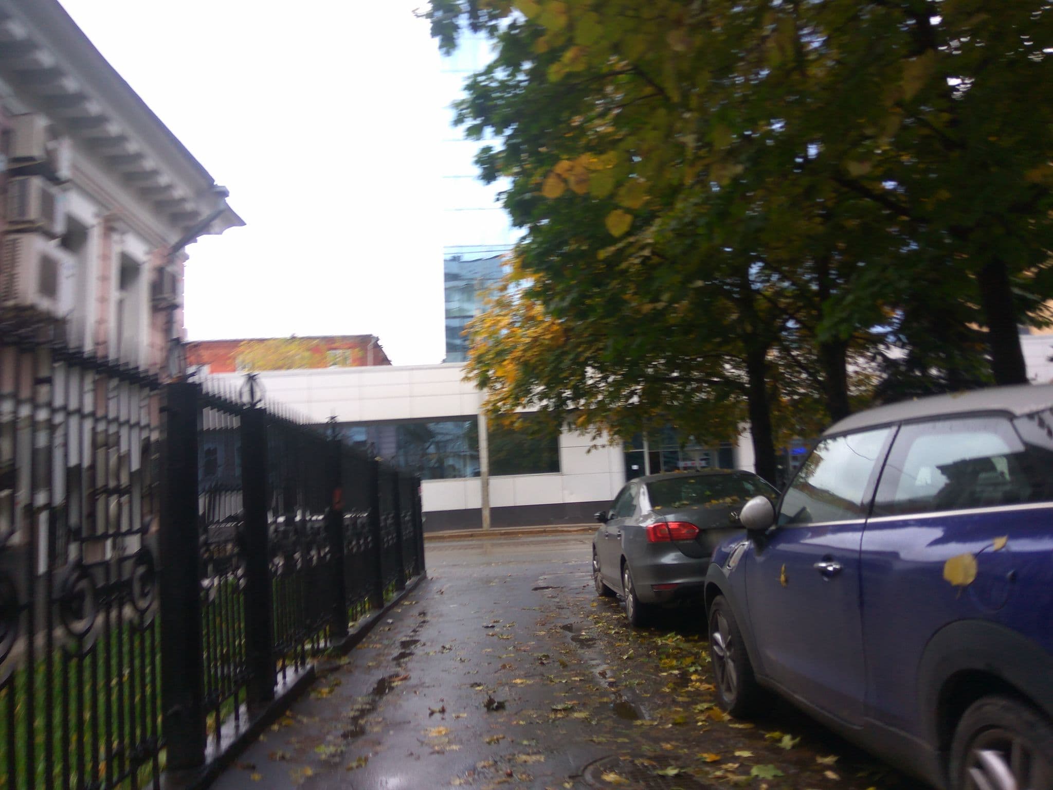 Street view near Евразия Хостел, Lefortovo — © trolleway (CC BY-SA · Mapillary)