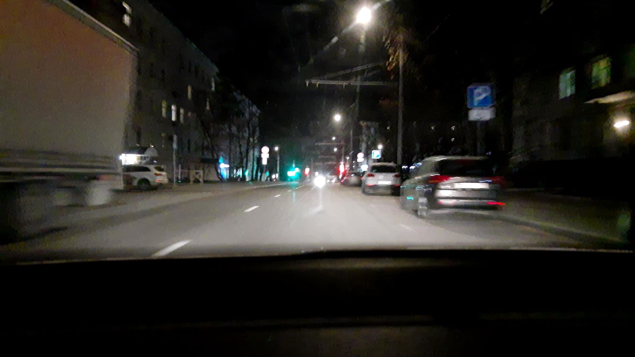Street view near Lion Couch, Izmaylovo — © phoneuploader (CC BY-SA · Mapillary)