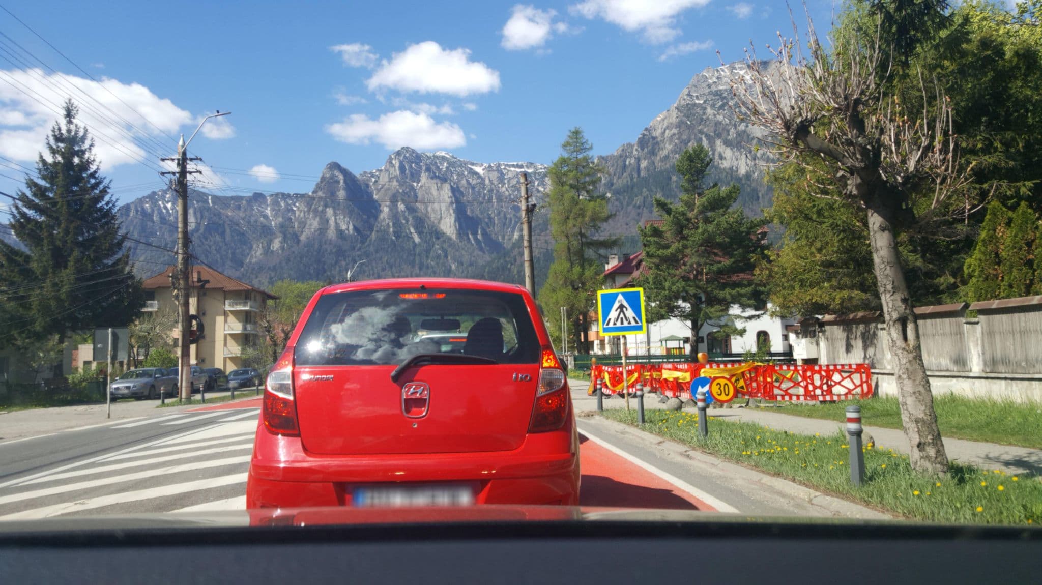 Street view near Vila Foișor, Buşteni — © puky (CC BY-SA · Mapillary)