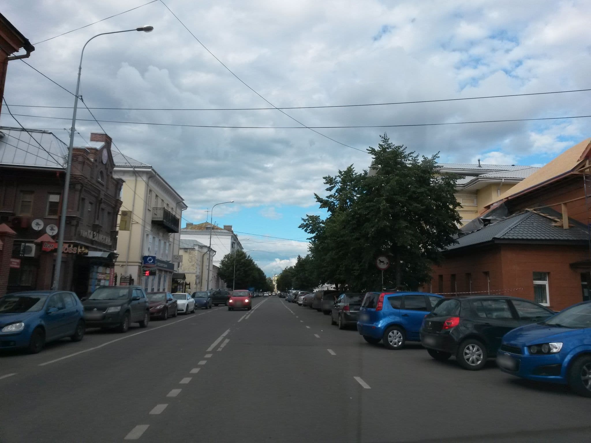 Street view near Университетская гостиница ЯрГУ, Yaroslavl — © vikdd (CC BY-SA · Mapillary)