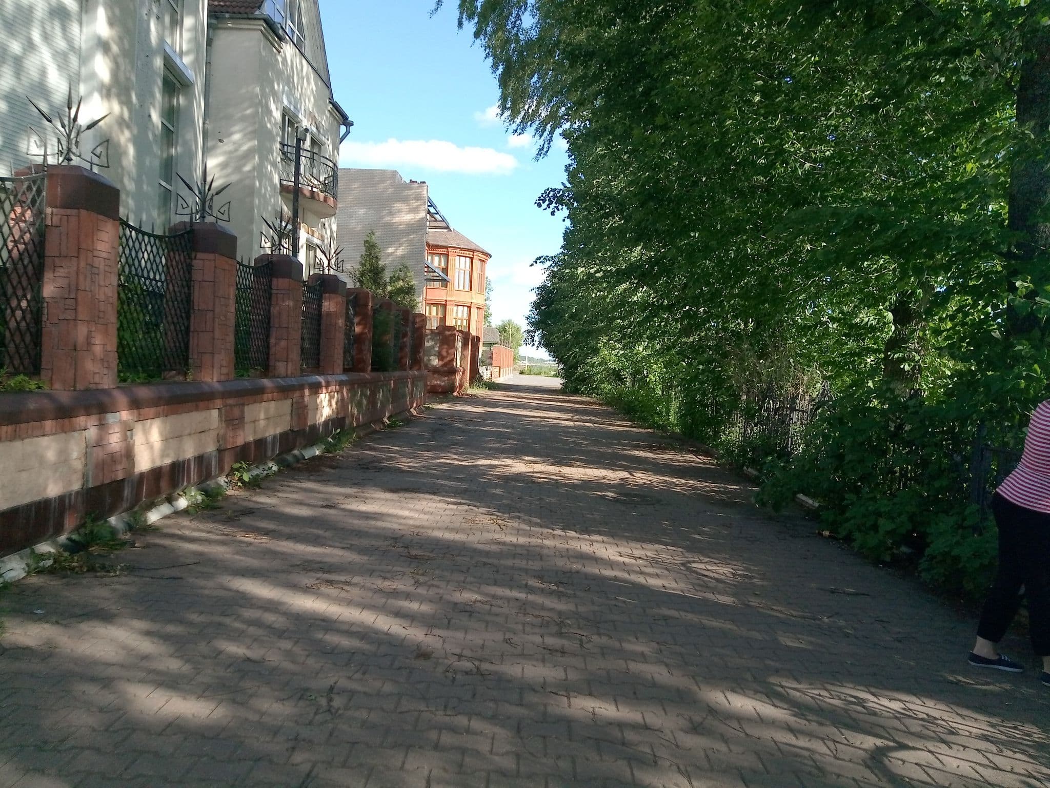 Street view near Гостевой дом Тверицы, Yaroslavl — © evgeshayar (CC BY-SA · Mapillary)