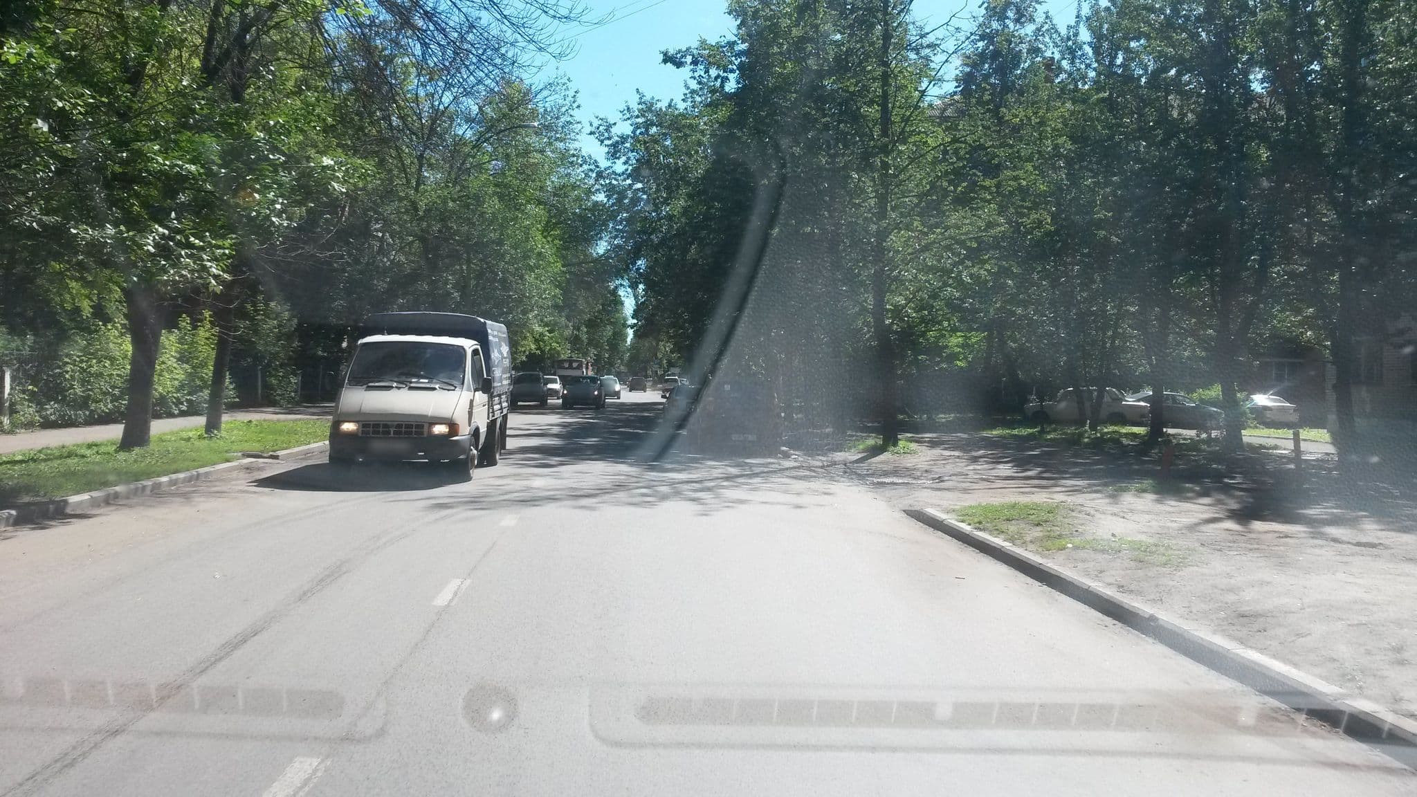 Street view near Свердлова 45, Yaroslavl — © vikdd (CC BY-SA · Mapillary)