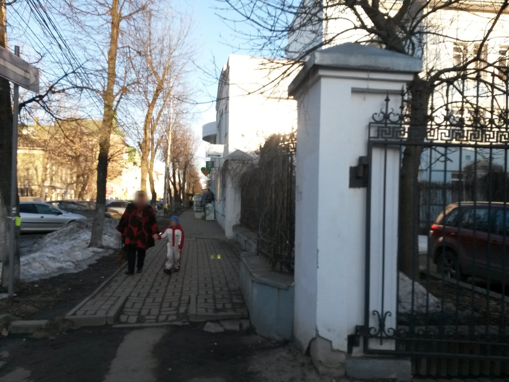 Street view near Дом дружбы Ярославль-Эксетер, Yaroslavl — © vikdd (CC BY-SA · Mapillary)