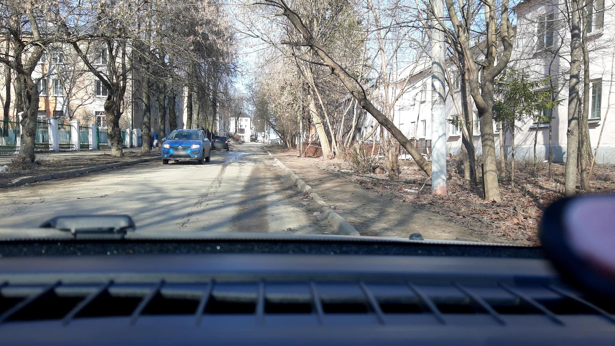 Street view near Гостиница ВВАГС, Nizhniy Novgorod — © phoneuploader (CC BY-SA · Mapillary)
