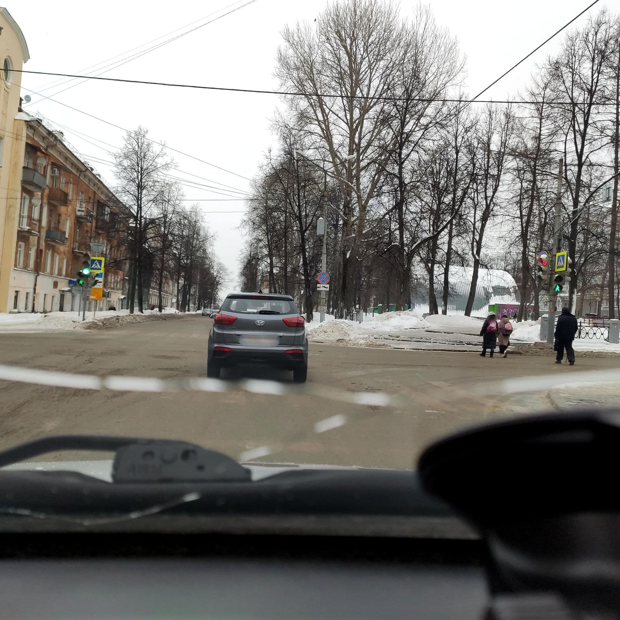 Street view near Гостиница Центральная, Perm — © phoneuploader (CC BY-SA · Mapillary)