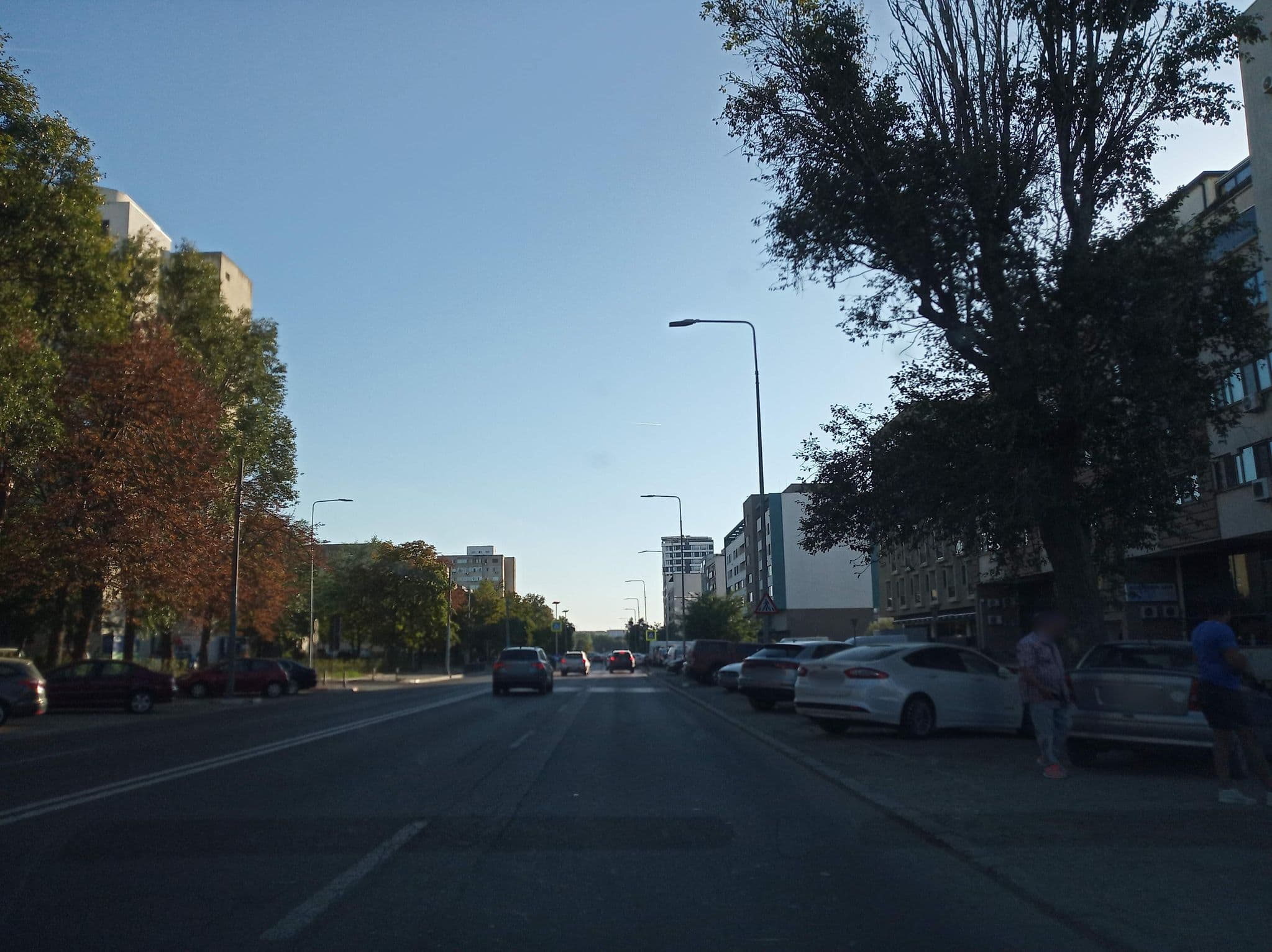 Street view near Hotel Austin, Palazu Mare