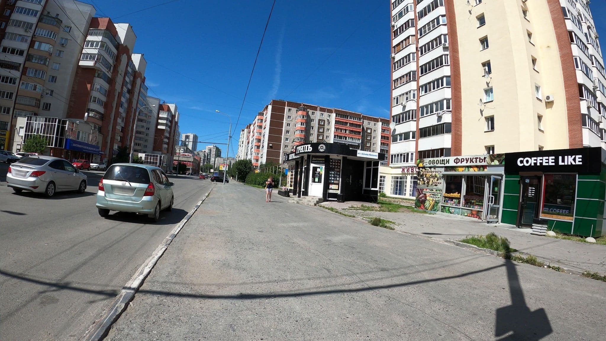 Street view near Хостел Ярус, Yekaterinburg — © trolleway (CC BY-SA · Mapillary)