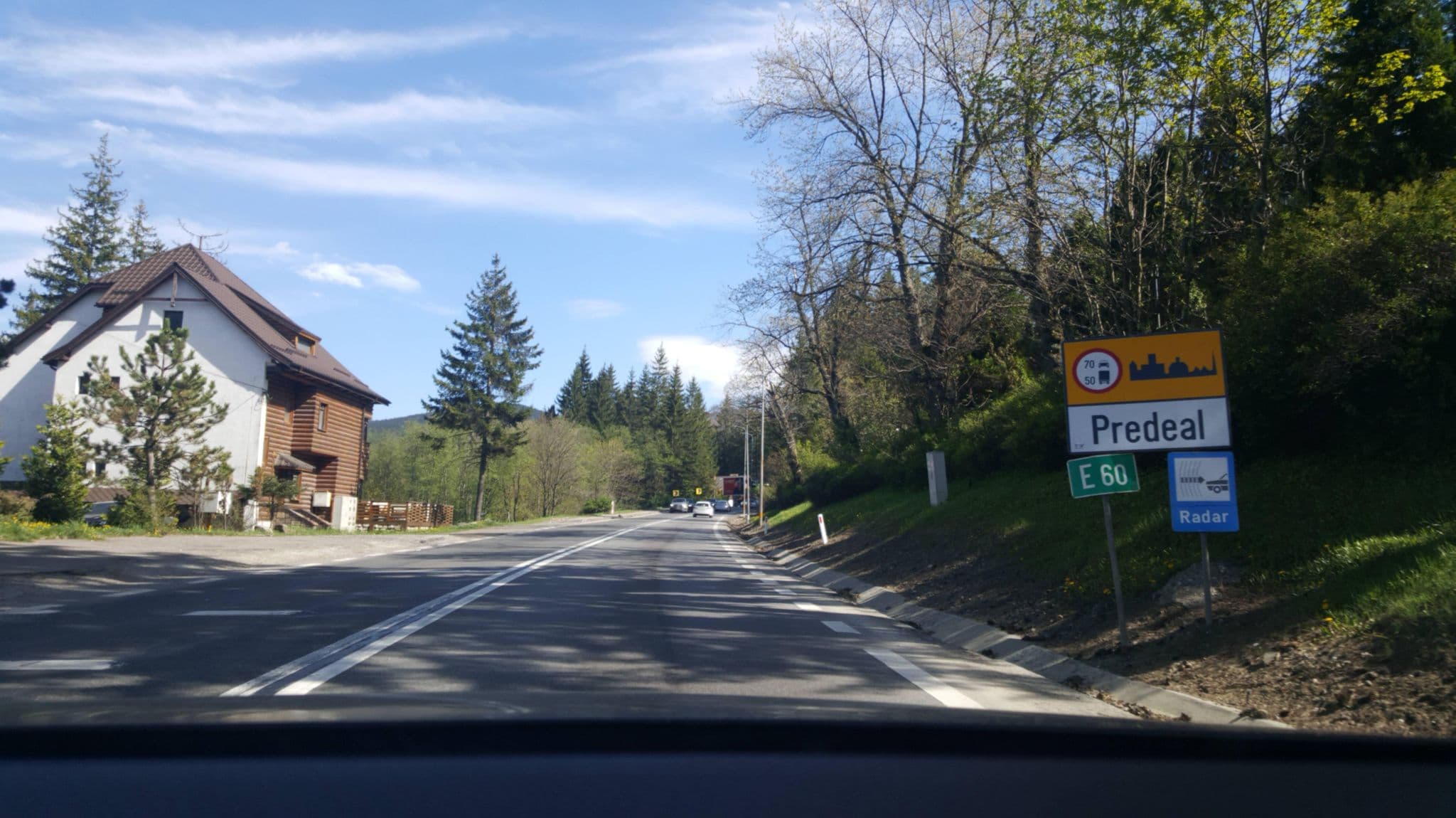 Street view near Hotel Art Montana, Predeal