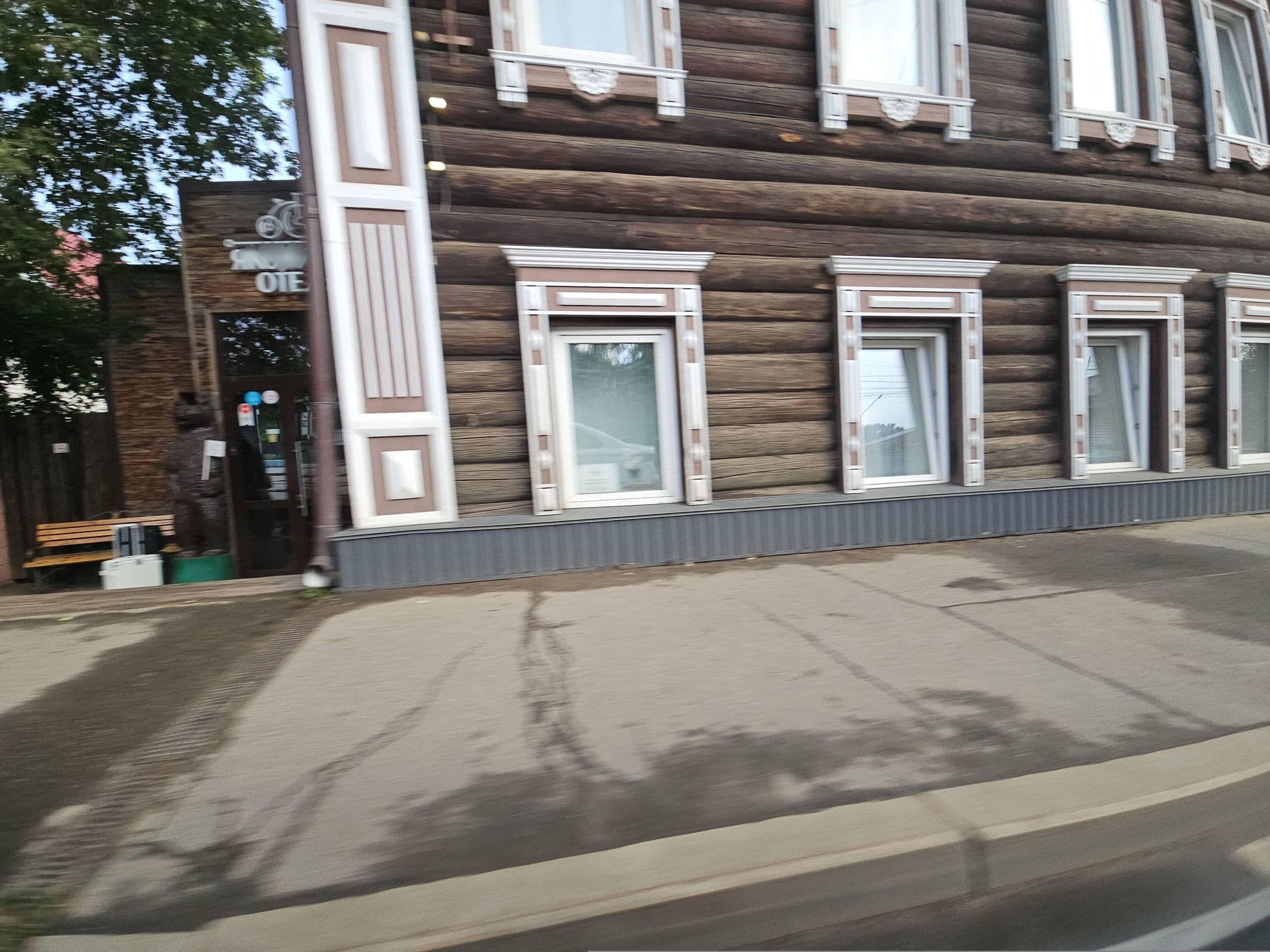 Street view near Яковлевъ Отель, Irkutsk — © kirikset (CC BY-SA · Mapillary)