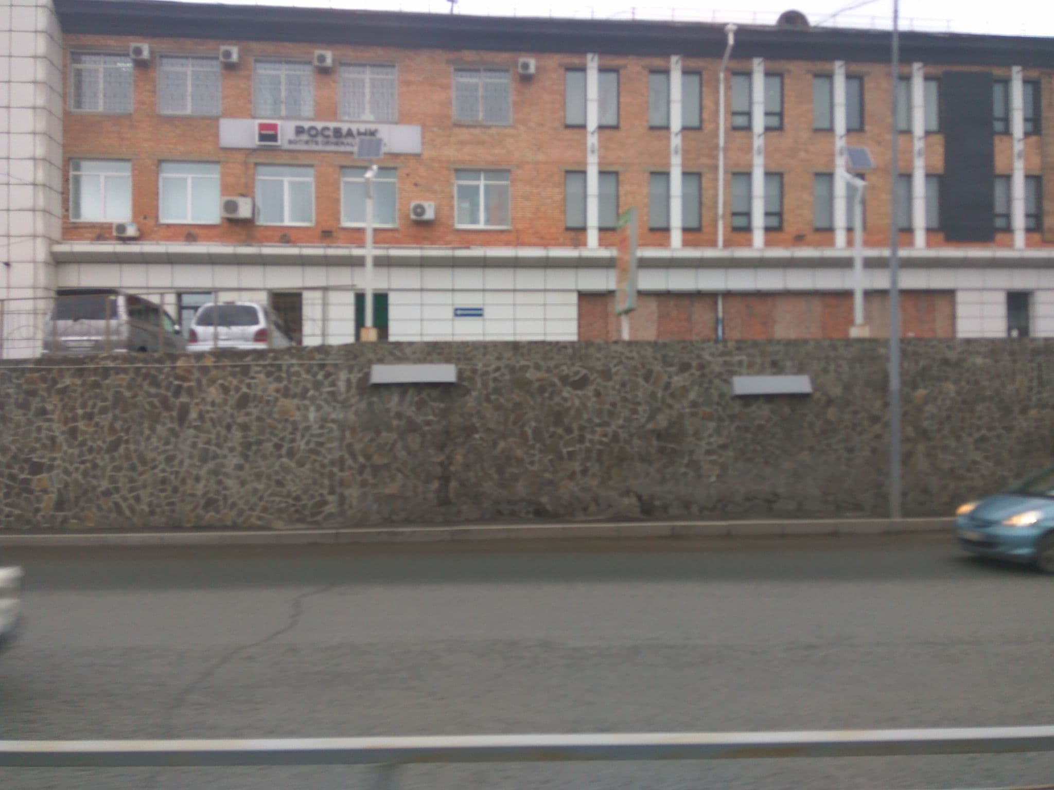 Street view near Hotel na Kalinina, Vladivostok — © trolleway (CC BY-SA · Mapillary)