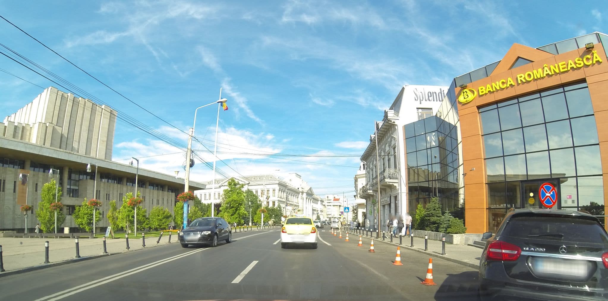 Street view near Hotel Splendid 1900, Craiova — © deeeznuuuts (CC BY-SA · Mapillary)