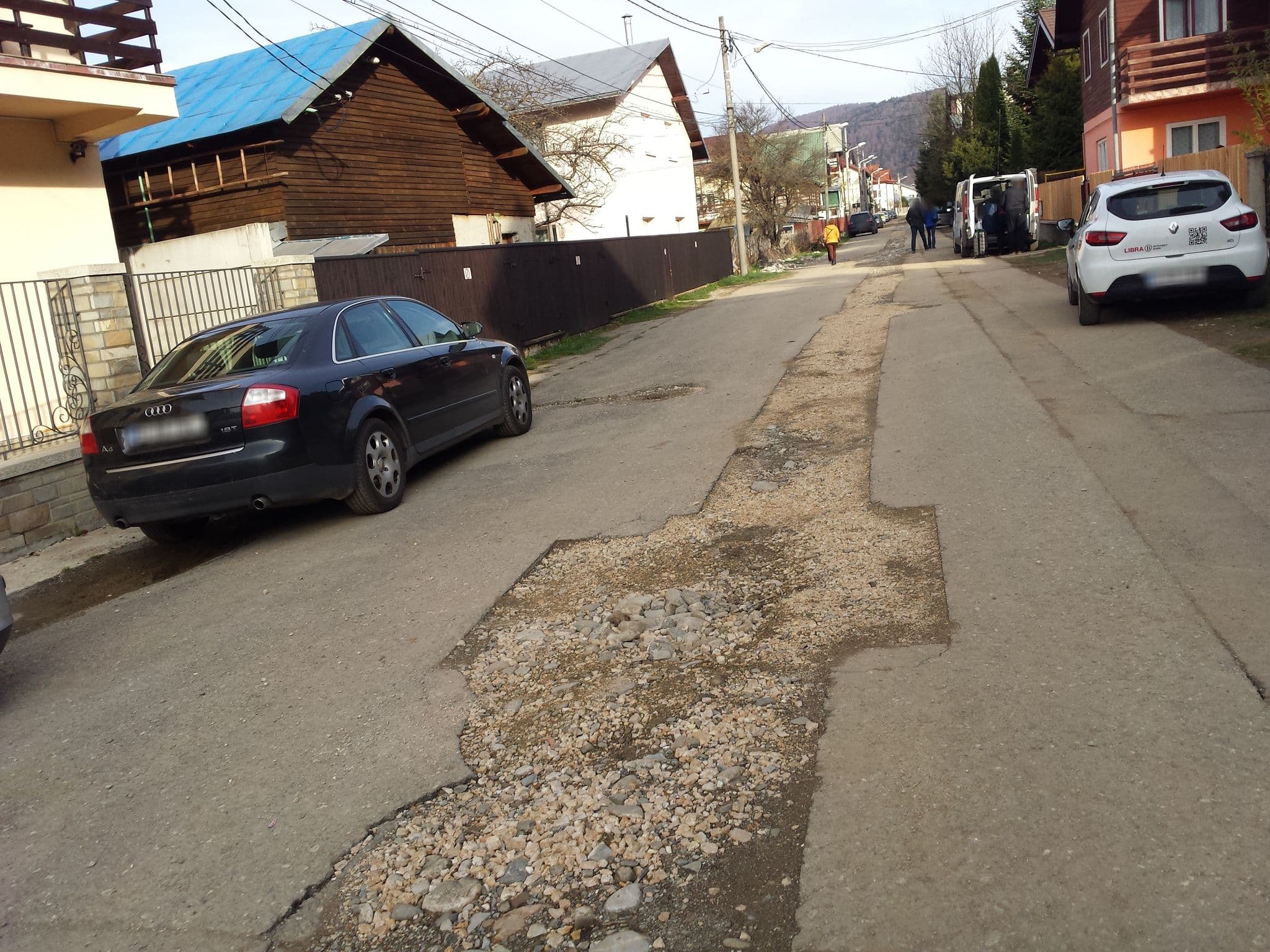 Street view near Vila Artemis, Buşteni — © rsandu (CC BY-SA · Mapillary)