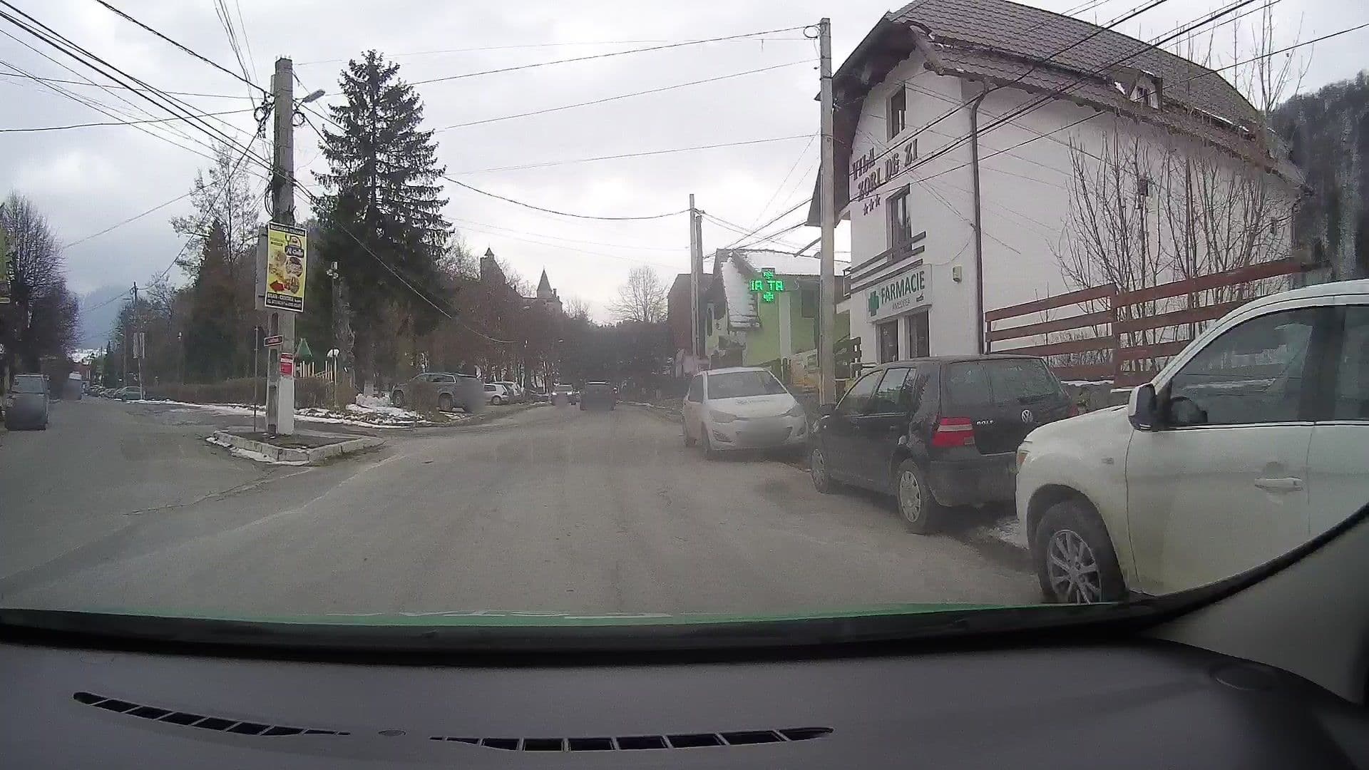Street view near Trattoria Al Gallo, Bran — © tavi (CC BY-SA · Mapillary)