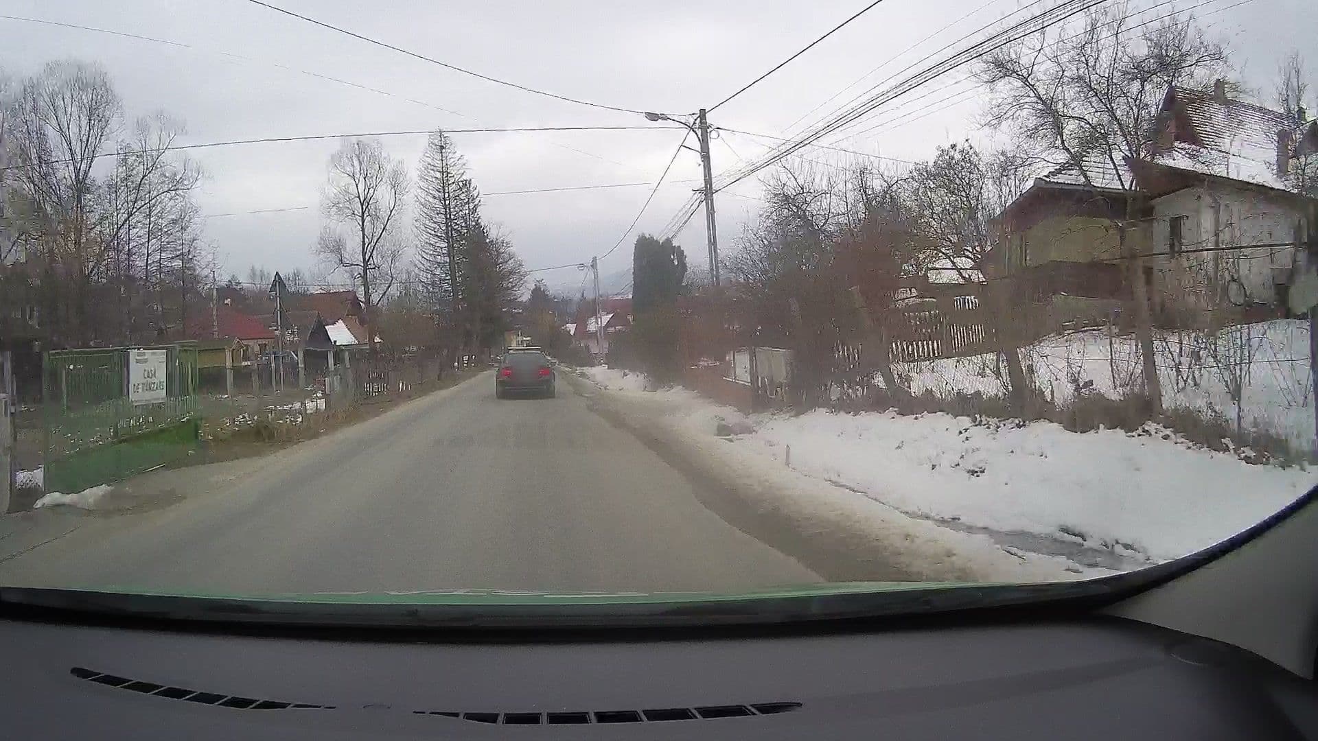 Street view near Yajima Pensiunea, Bran — © tavi (CC BY-SA · Mapillary)