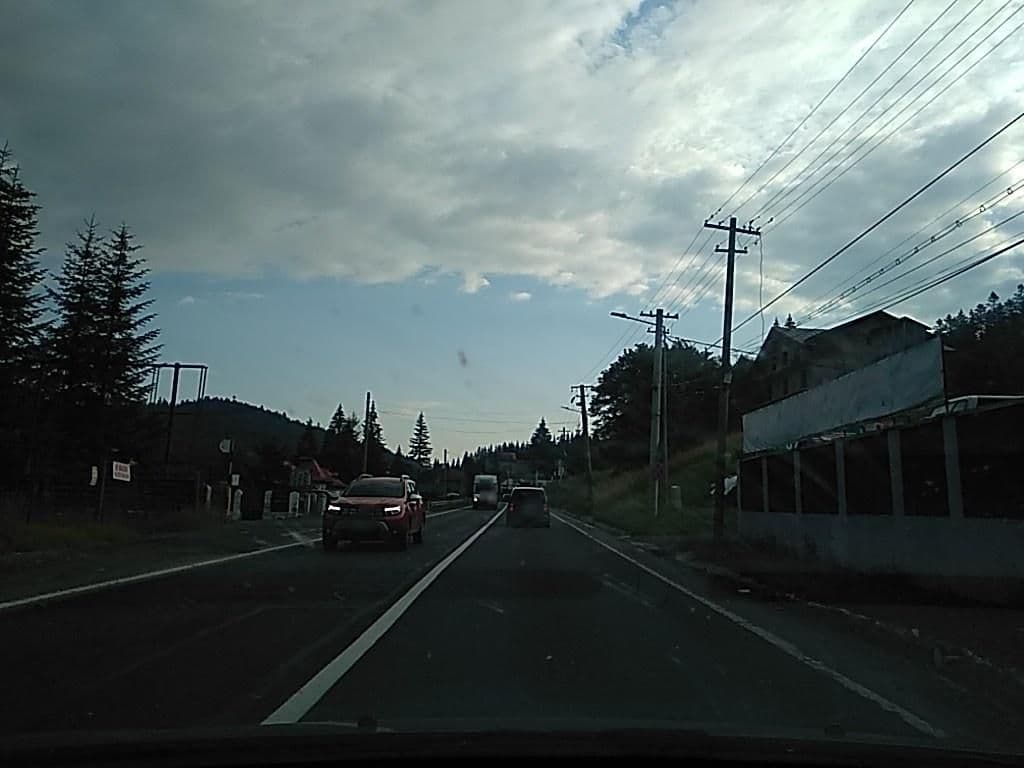 Street view near Pensiunea Giurgiuveana, Predeal — © tavi (CC BY-SA · Mapillary)
