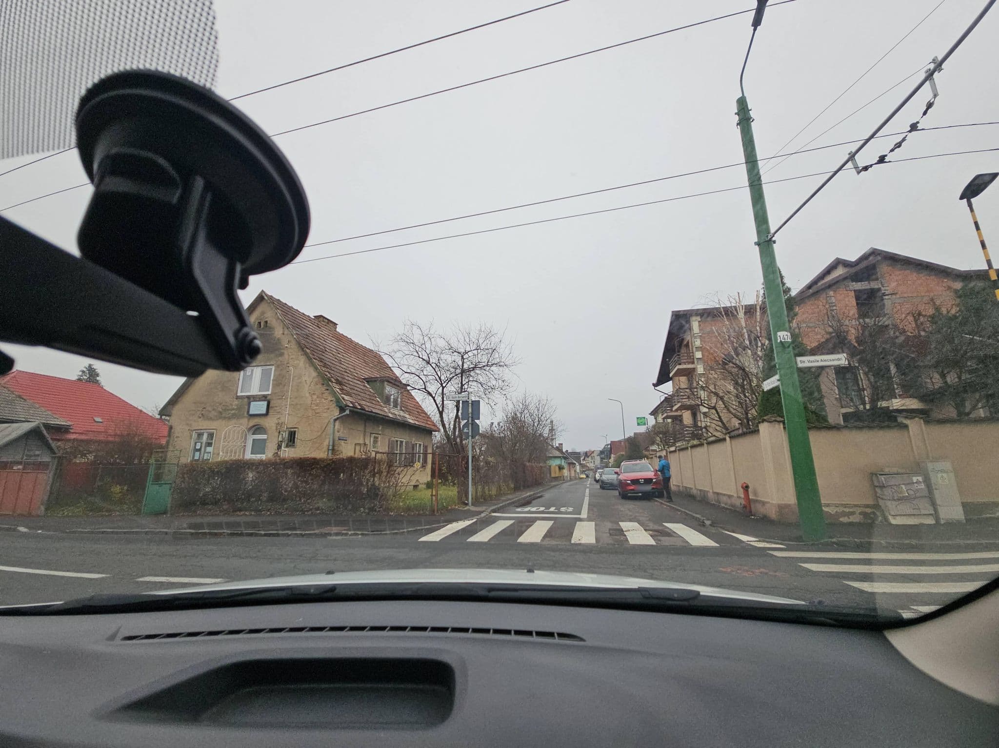 Street view near Pensiunea Pompi, Braşov — © agamarcelnicolae (CC BY-SA · Mapillary)