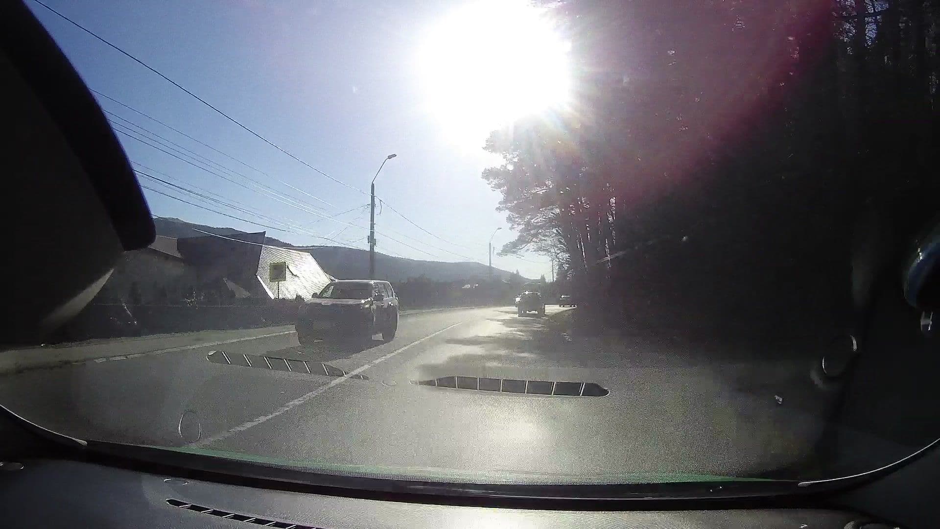 Street view near Rina Hotel Sinaia, Buşteni — © tavi (CC BY-SA · Mapillary)