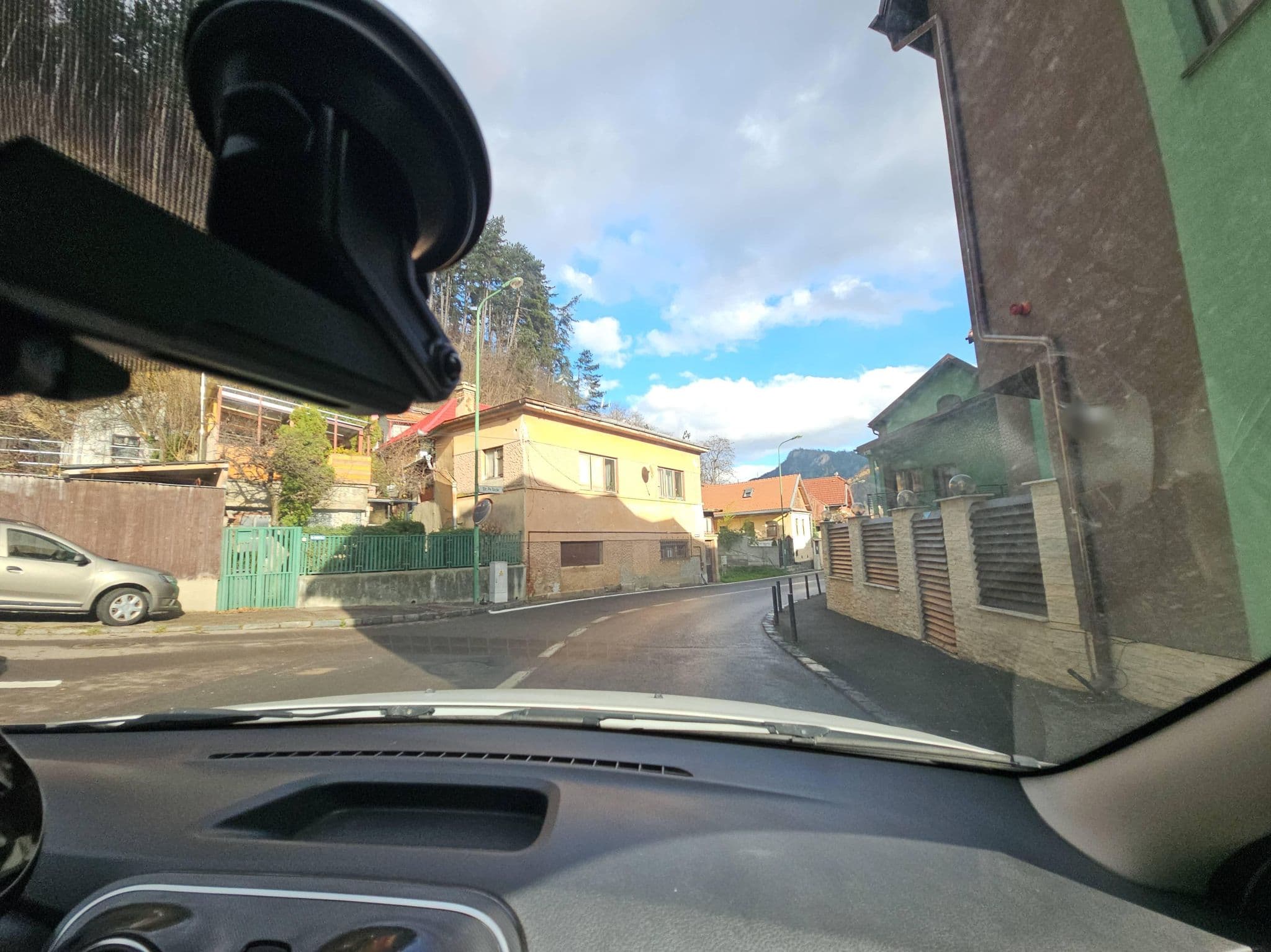 Street view near Pensiune Pietrele Lui Solomon, Braşov — © agamarcelnicolae (CC BY-SA · Mapillary)