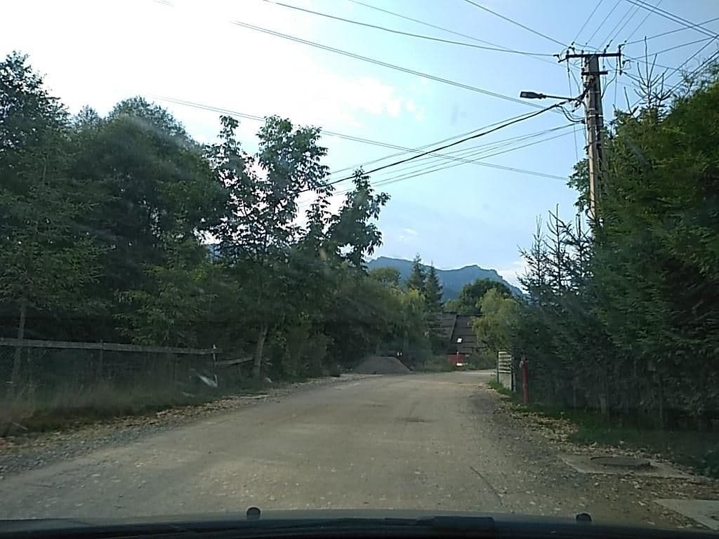 Street view near Pensiunea Tano, Bran — © tavi (CC BY-SA · Mapillary)