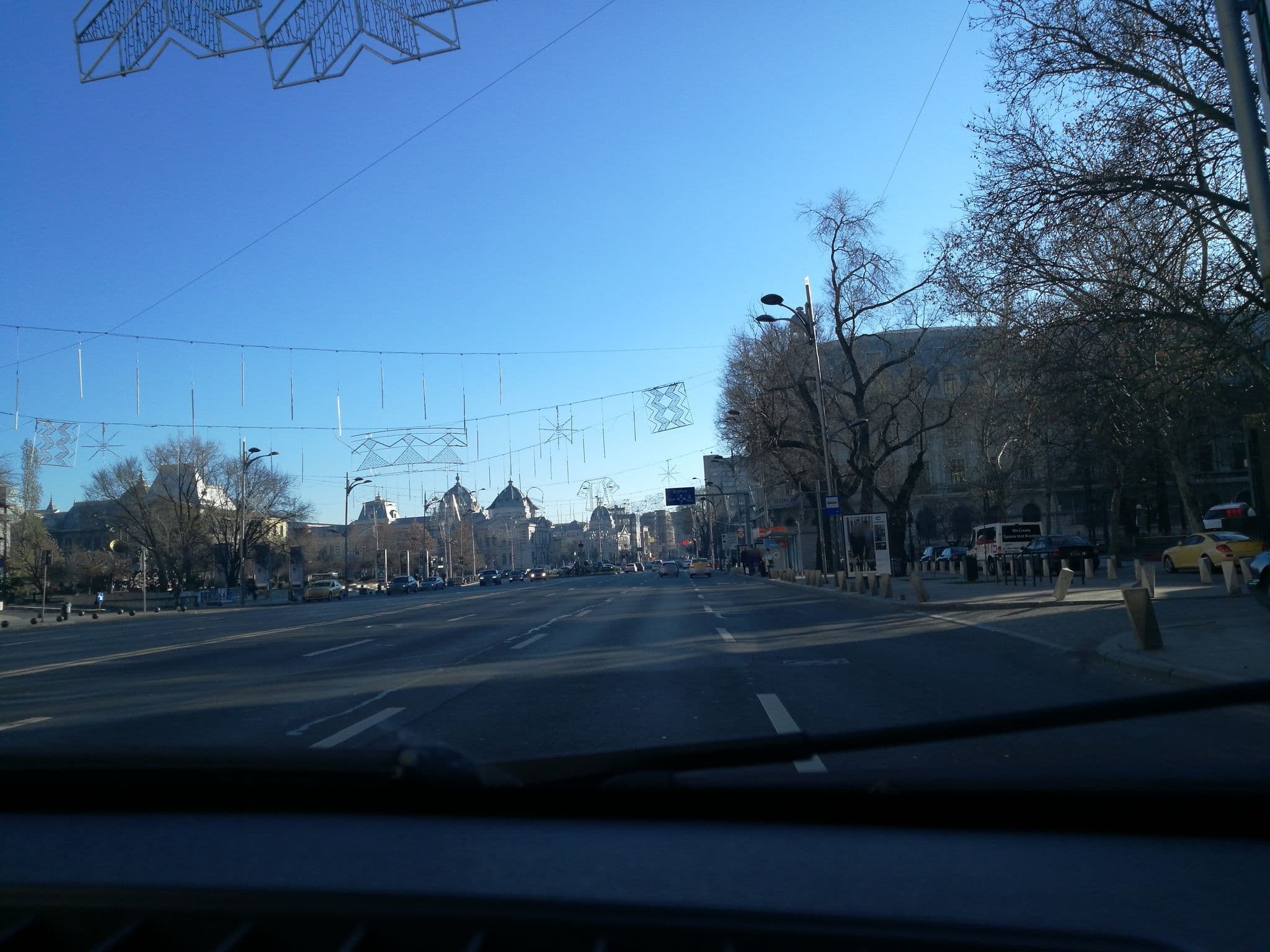 Street view near Casino Inter Continental, Bucharest — © rsandu (CC BY-SA · Mapillary)