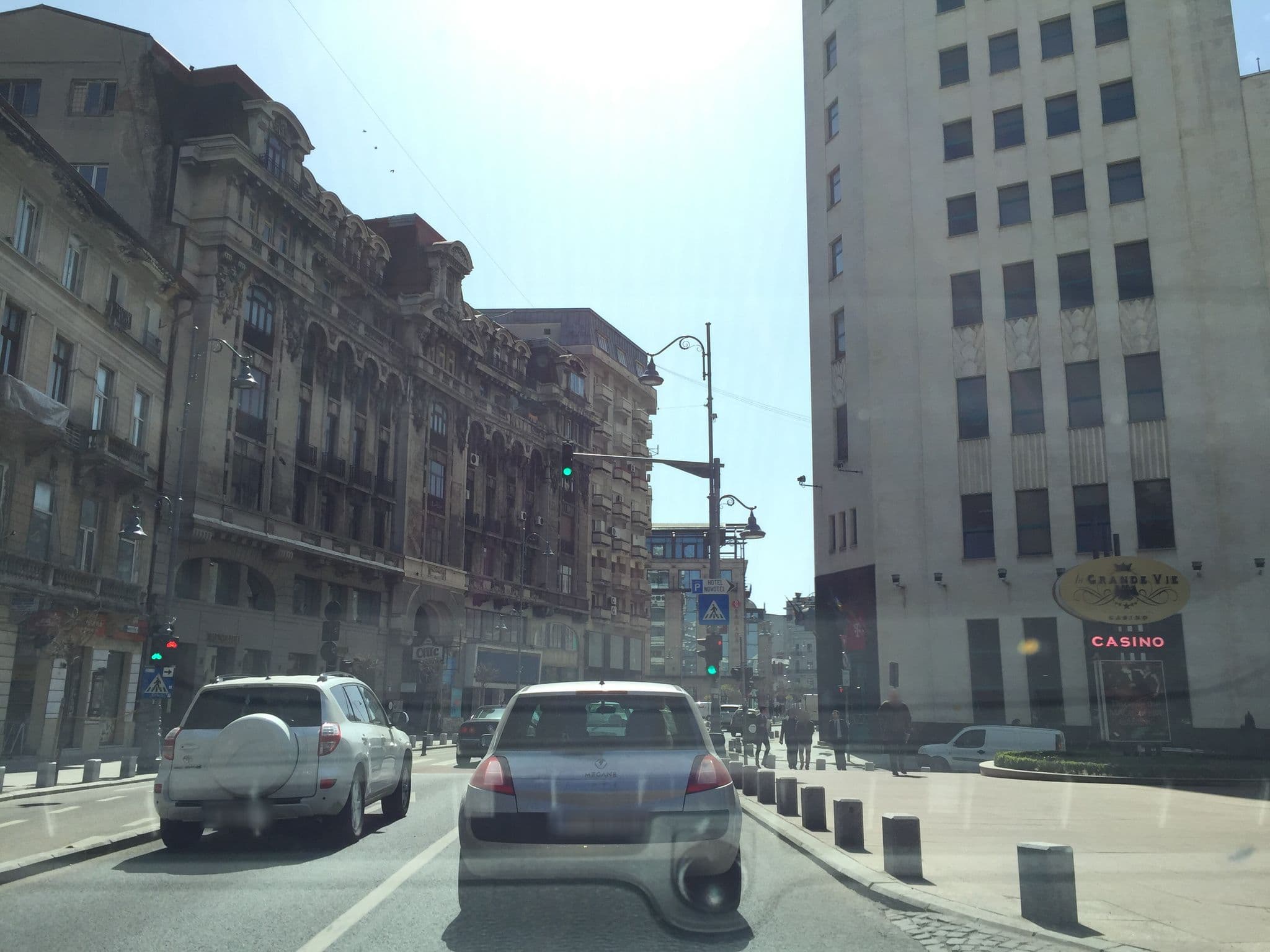 Street view near Victoria Poshtel, Bucharest — © vlad (CC BY-SA · Mapillary)
