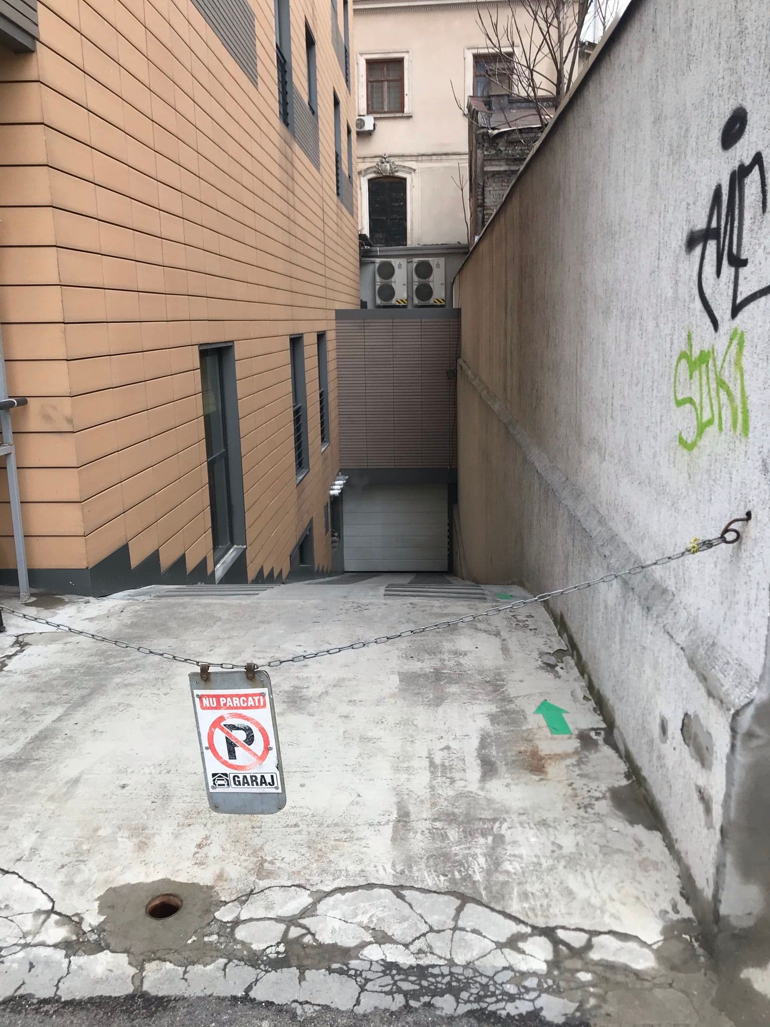 Street view near Berthelot Hotel Bucharest, Bucharest — © iuliansava (CC BY-SA · Mapillary)