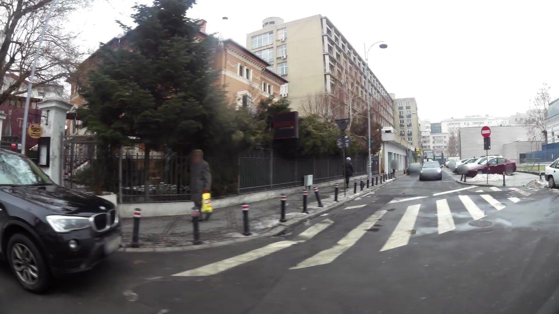 Street view near Barrio, Bucharest — © kaartcam (CC BY-SA · Mapillary)