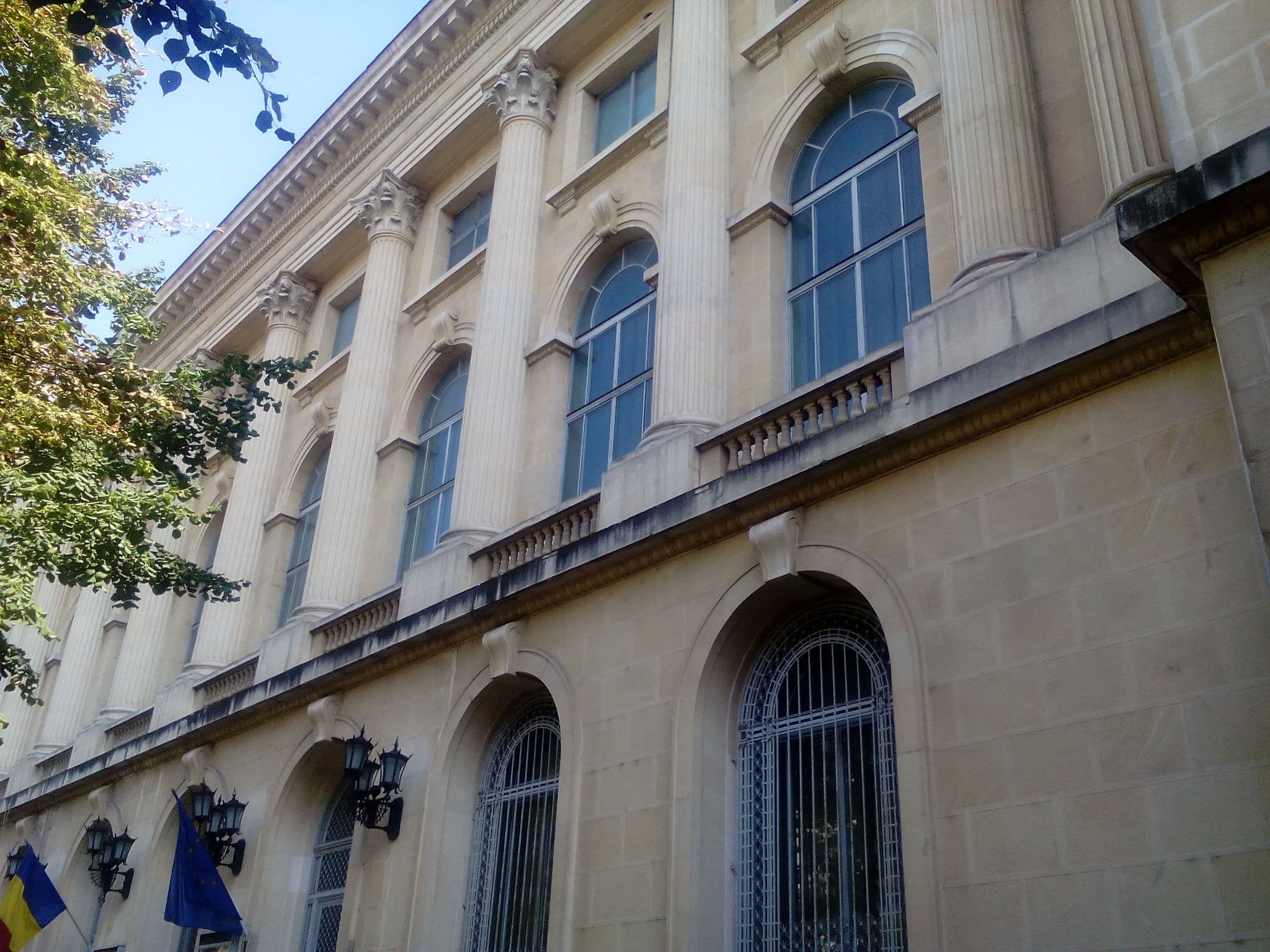 Street view near Agentia H, Bucharest — © sandulaura (CC BY-SA · Mapillary)