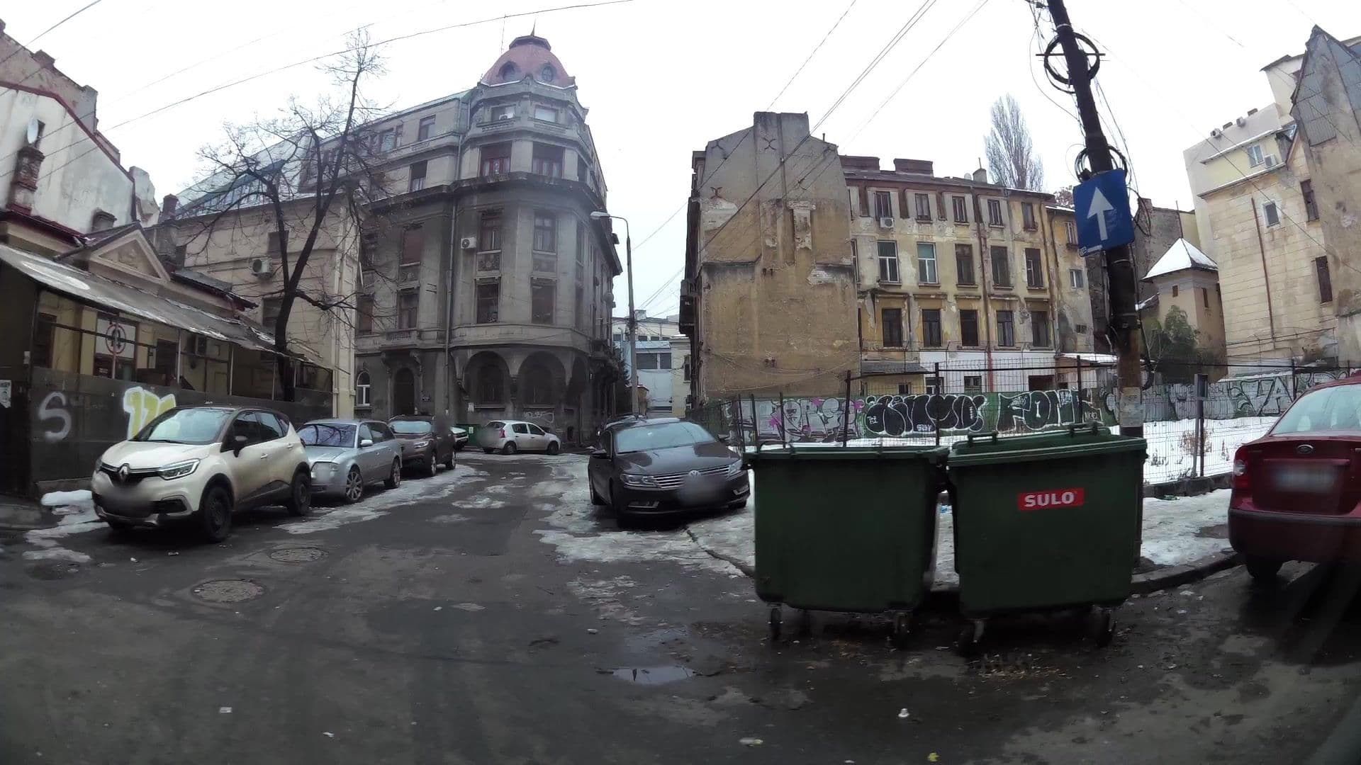 Street view near Wonderland Hostel, Bucharest — © kaartcam (CC BY-SA · Mapillary)