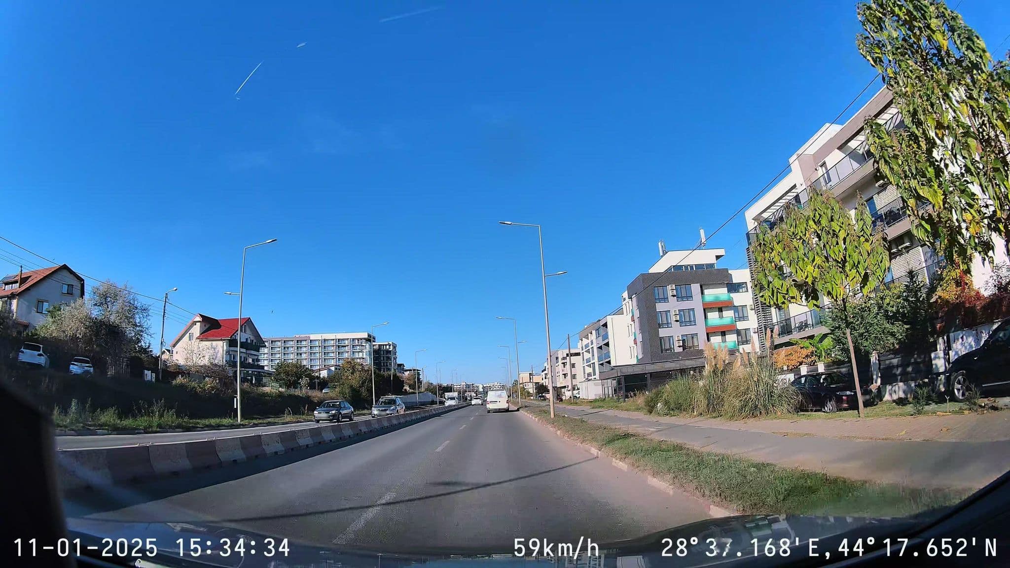 Street view near Vila Asteria, Mamaia-Sat — © edjone (CC BY-SA · Mapillary)